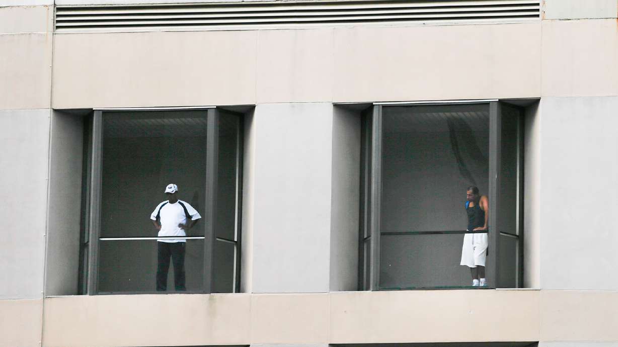 Police: 2 slain, 5 hurt in New Orleans shooting