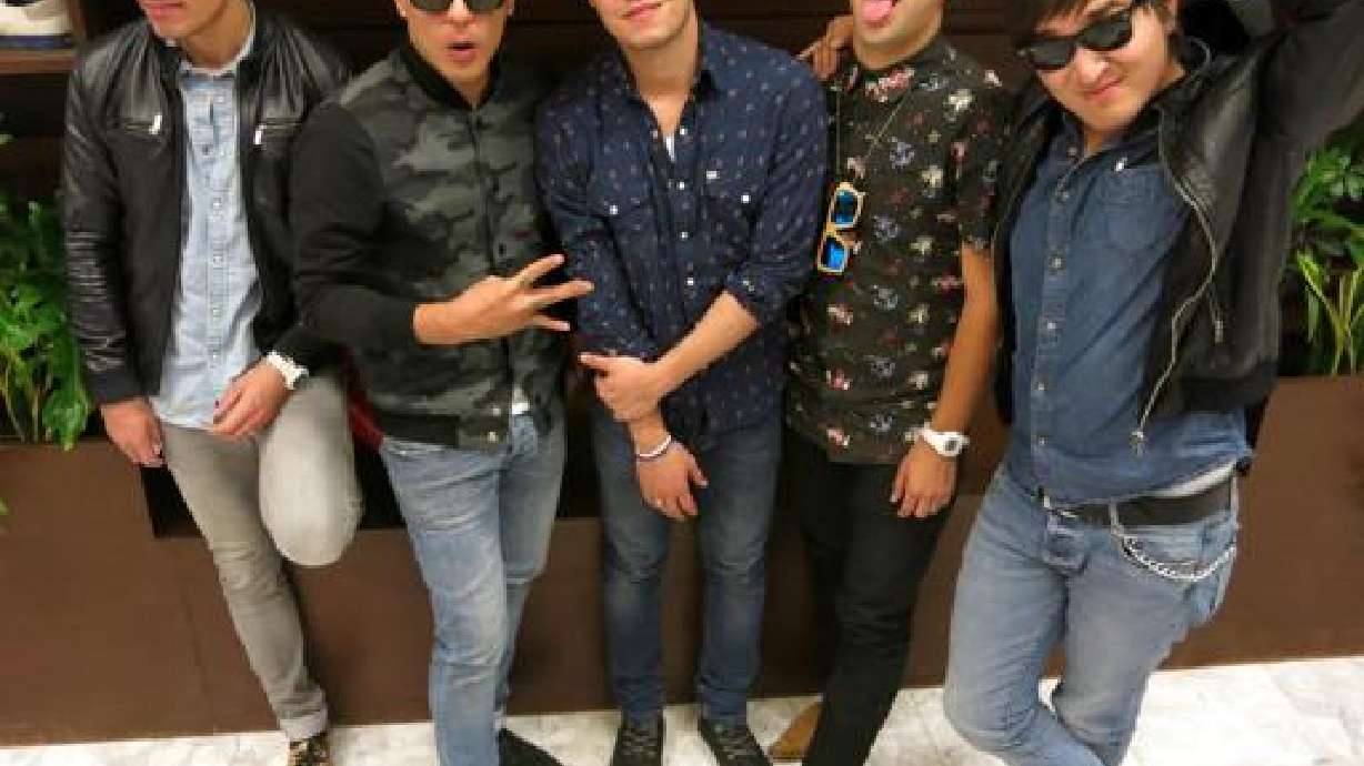 RedWolf busca conquistar al público en inglés