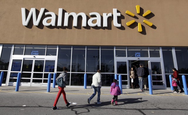 Police: Concealed permit holder reacts to 'loud bang' at Wal-Mart