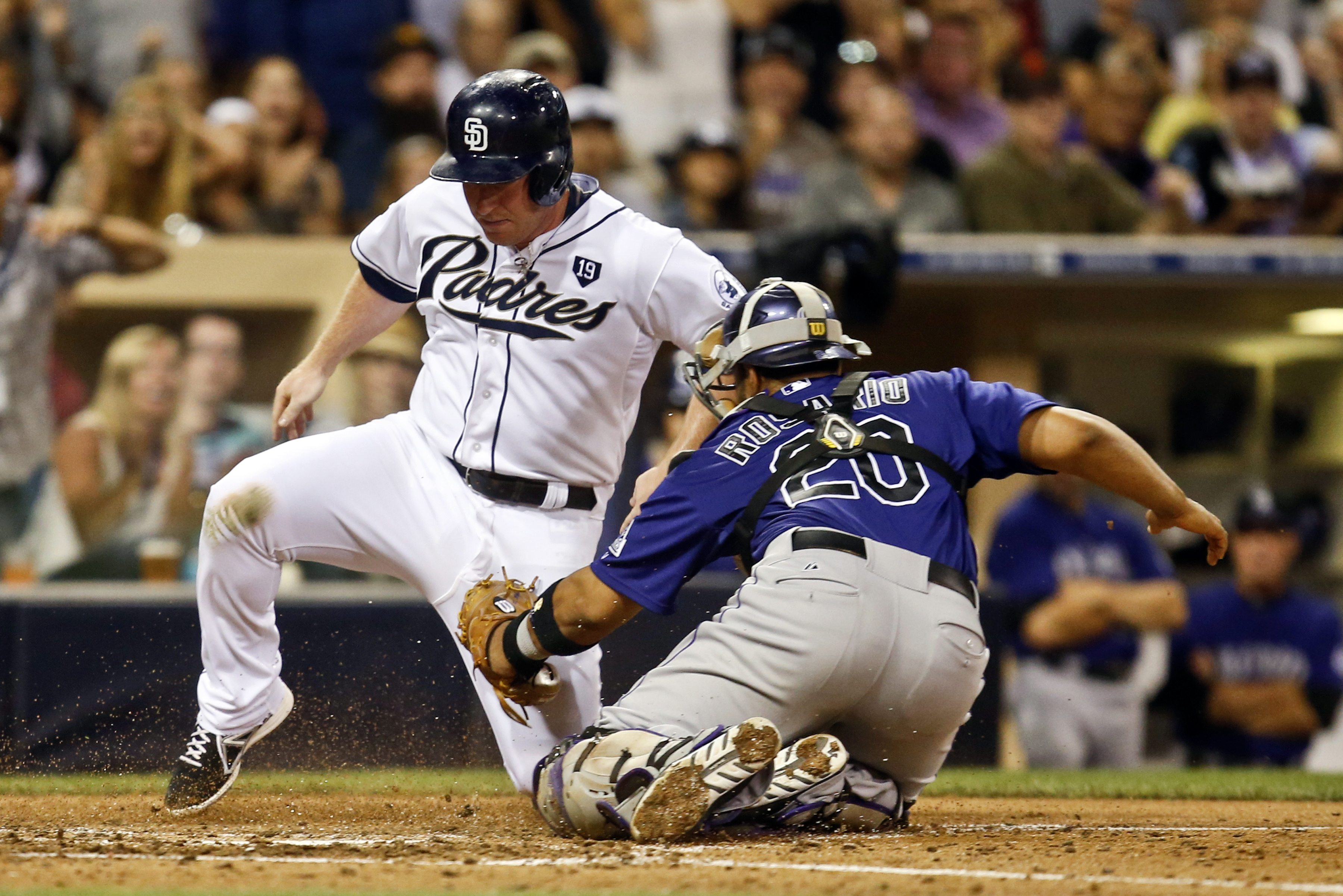Padres' pen continues road woes for Rockies