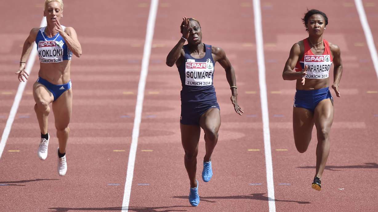 Pavey, mother of 2, wins 10,000 at Euros at 40