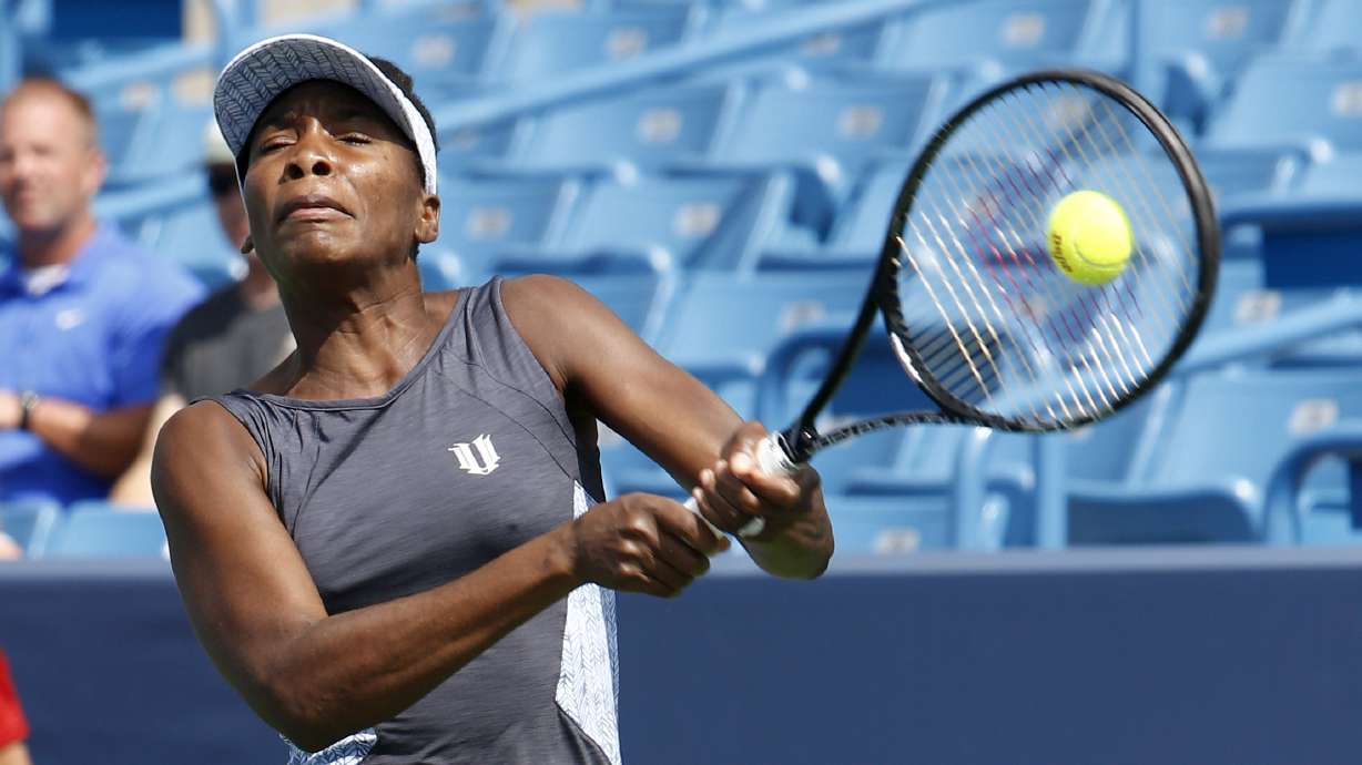 Djokovic gets ragged start in Cincy title quest