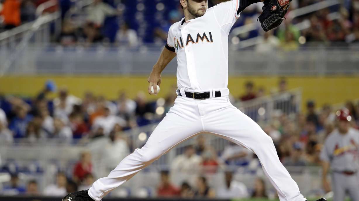 Marlins beat Wainwright and Cardinals, 3-0