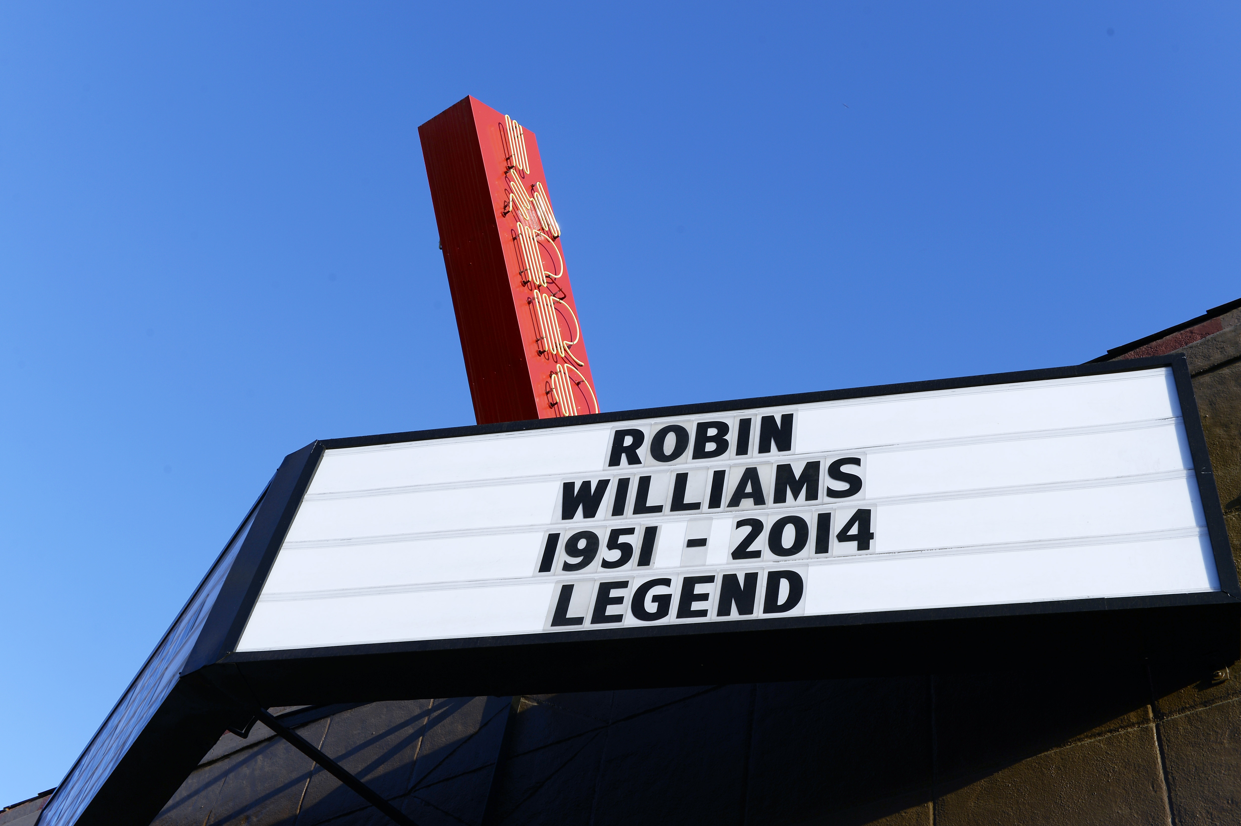 'Aladdin' stage, film stars mourn Robin Williams