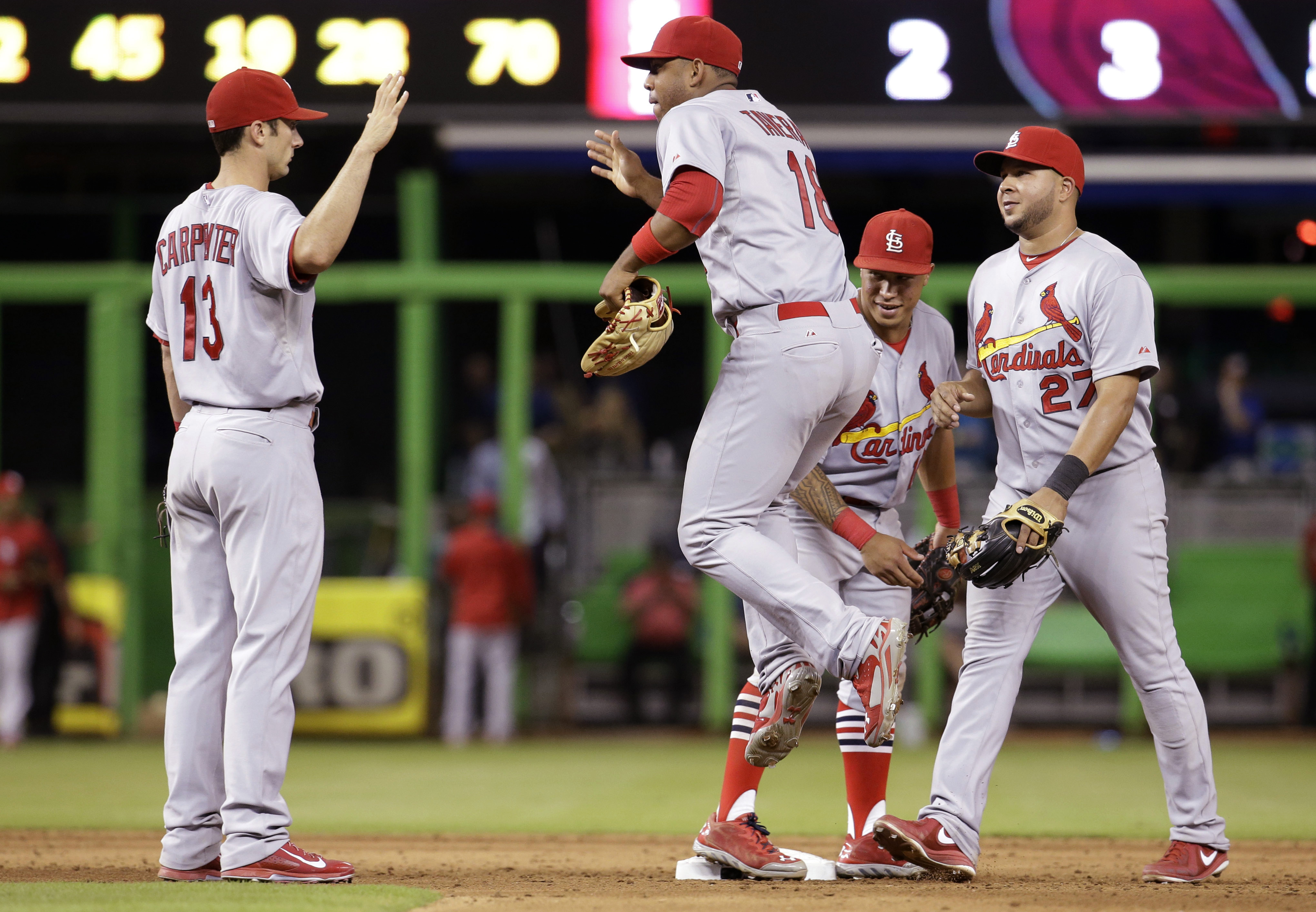 Sloppy Marlins lose to Masterson, Cardinals 5-2