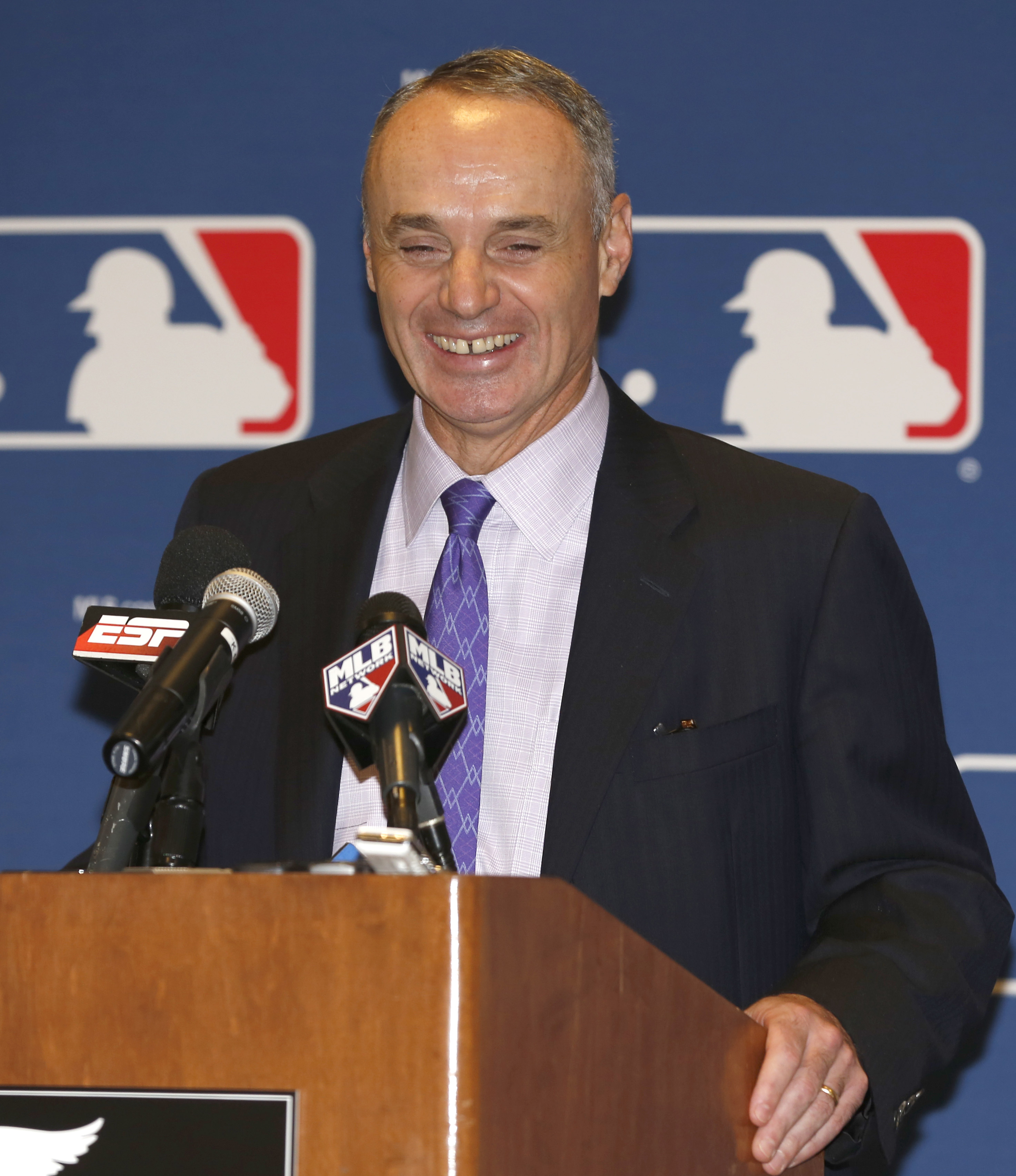 Rob Manfred elected next MLB commissioner