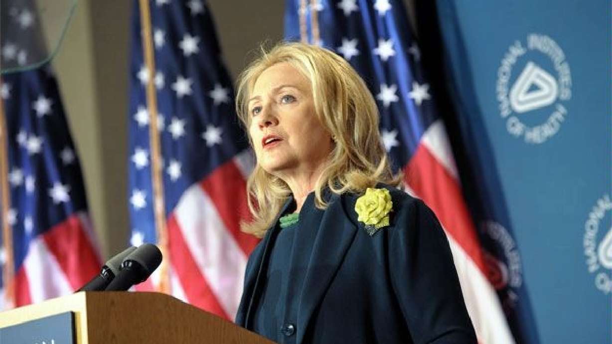 Gap shrinks between Hillary Clinton and Republicans