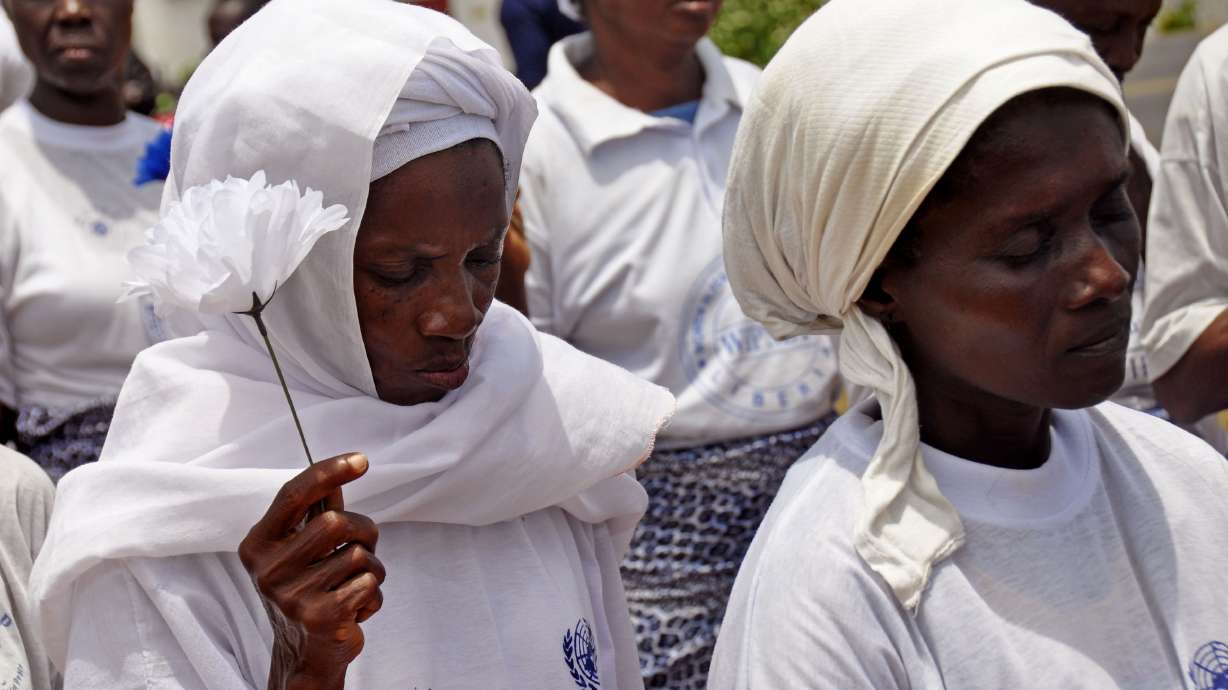 Aid group: W. Africa Ebola outbreak like 'wartime'