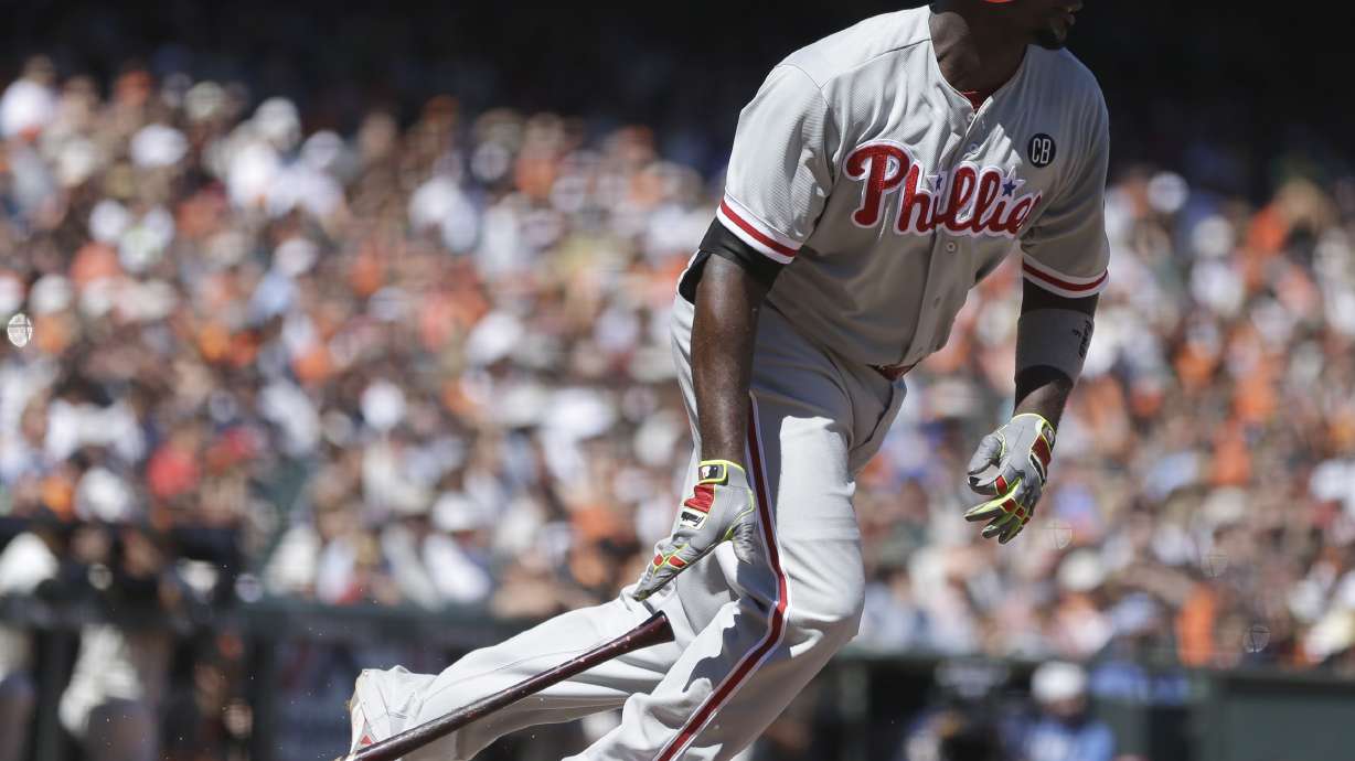 Panik helps Giants beat Phillies 6-5