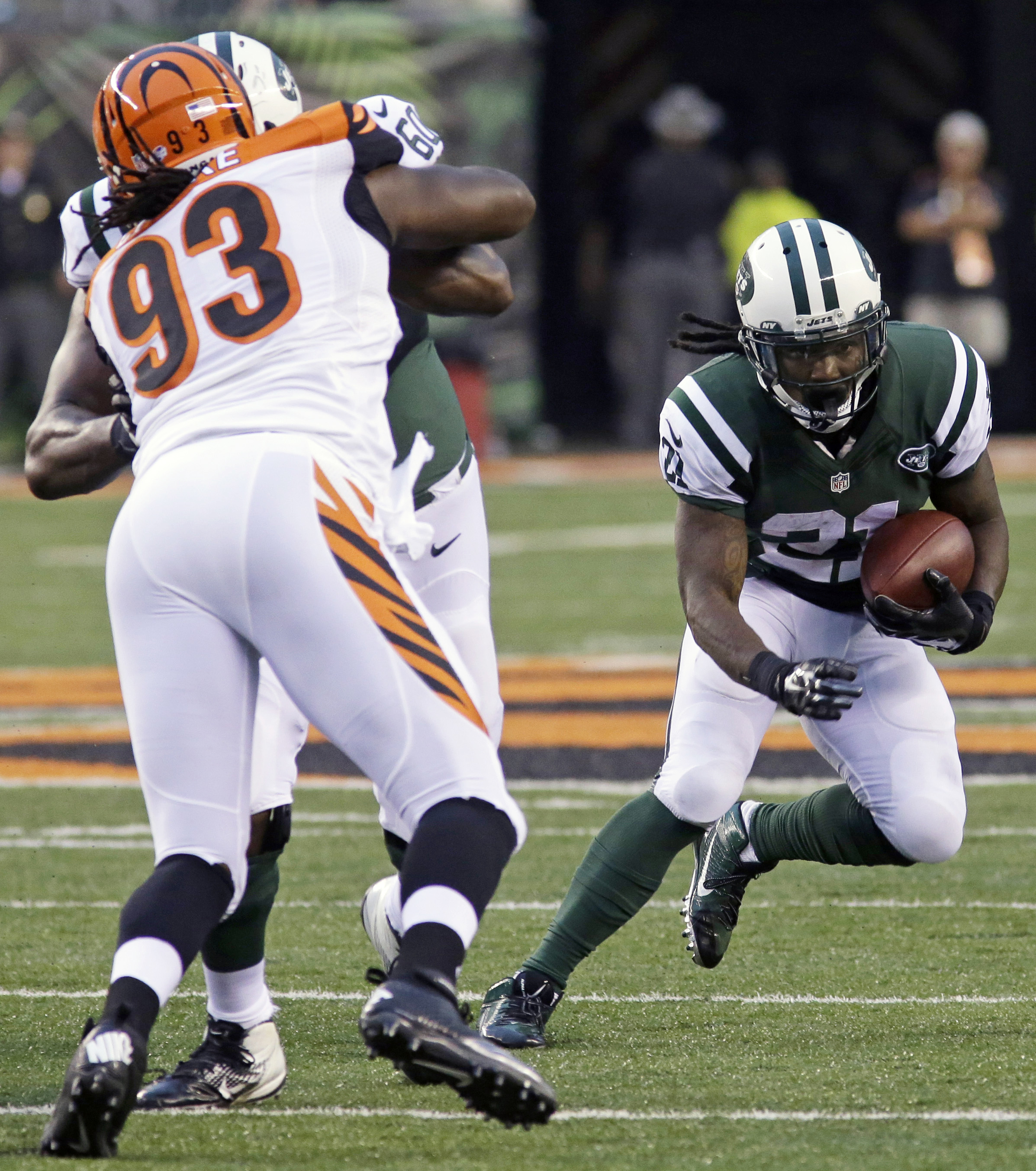 Jets struggle, rally to beat Bengals 25-17