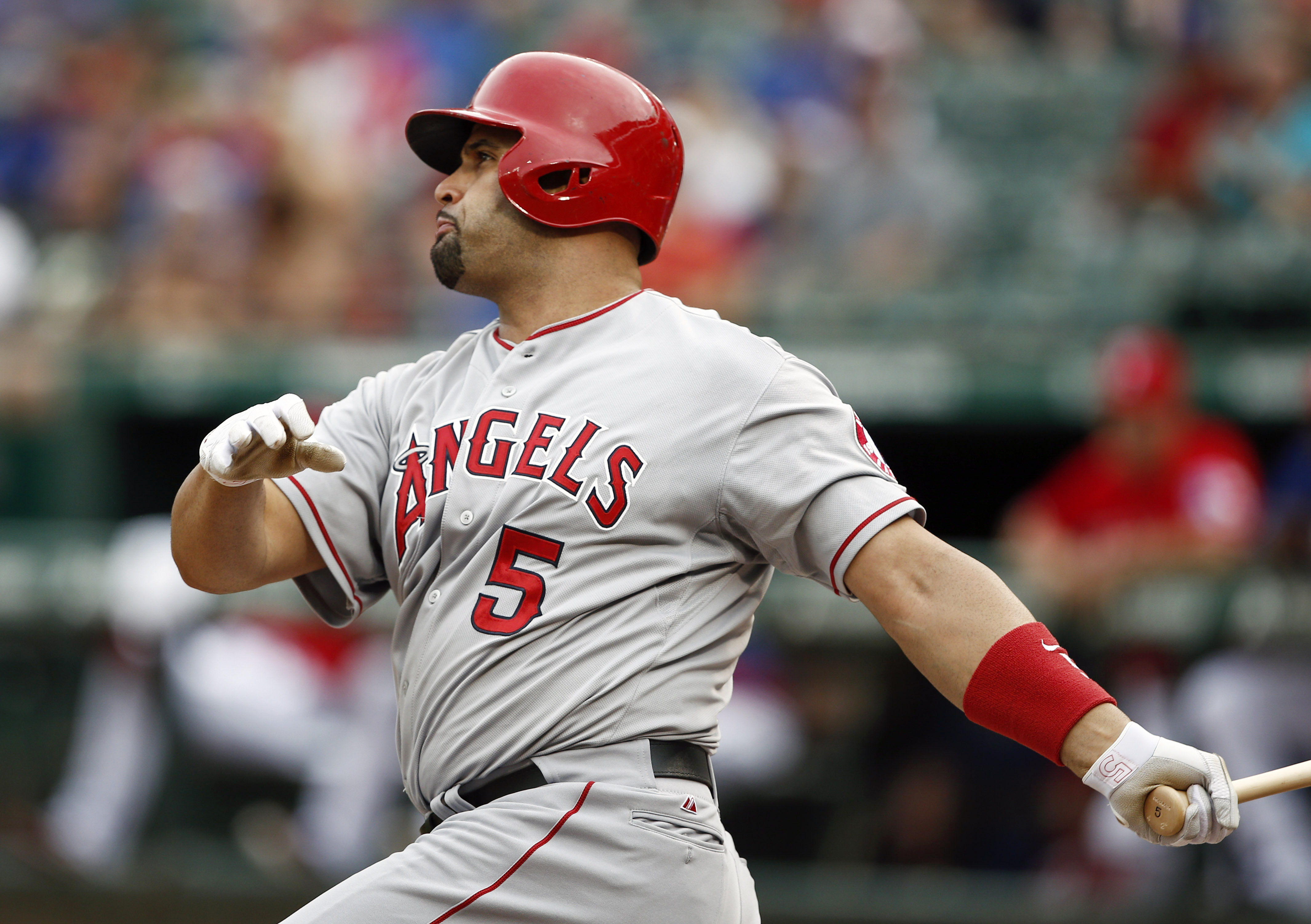 Rangers come up short again in 5-4 loss to Angels