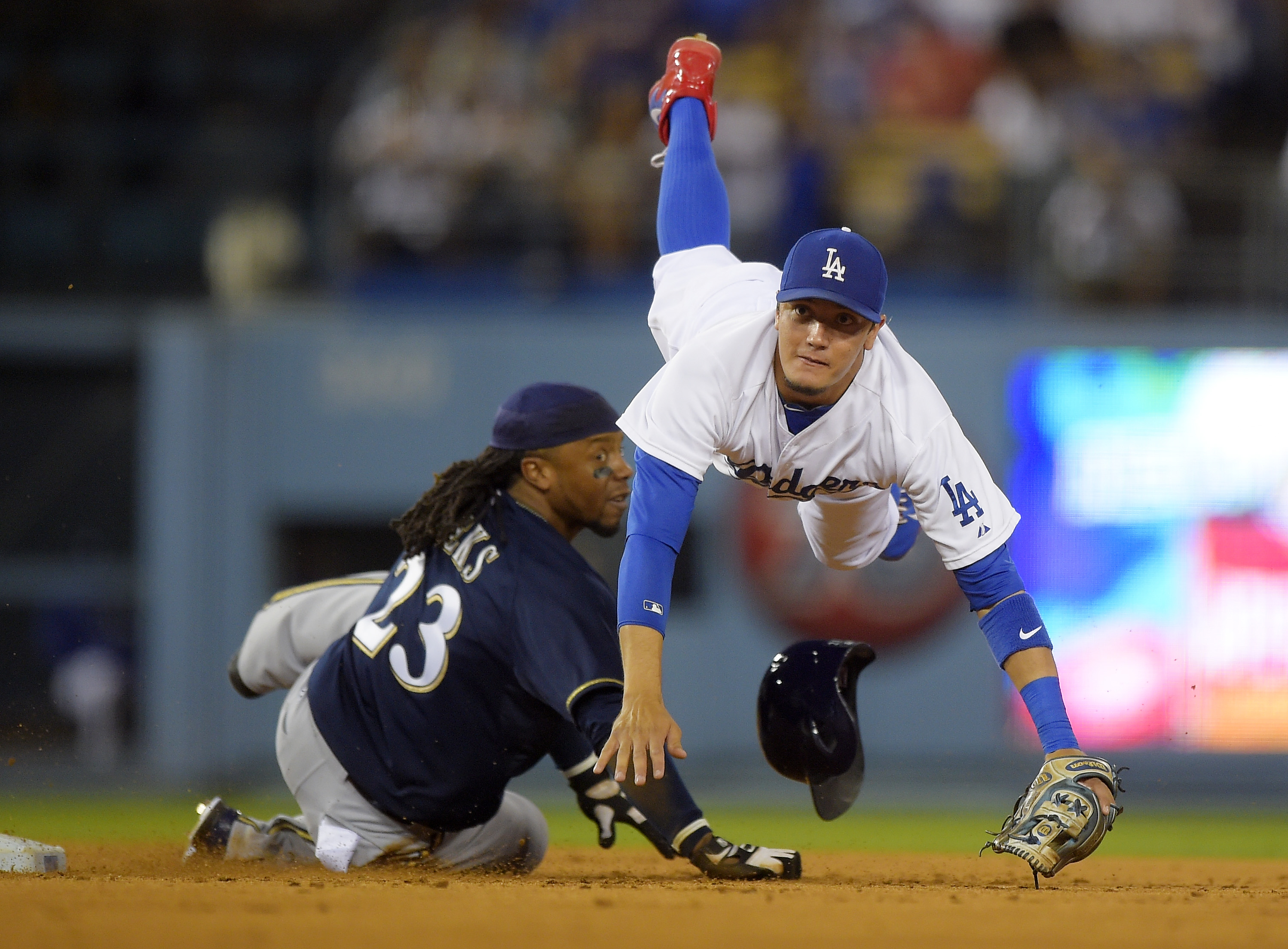 Kershaw's win streak ends at 11 in loss to Brewers