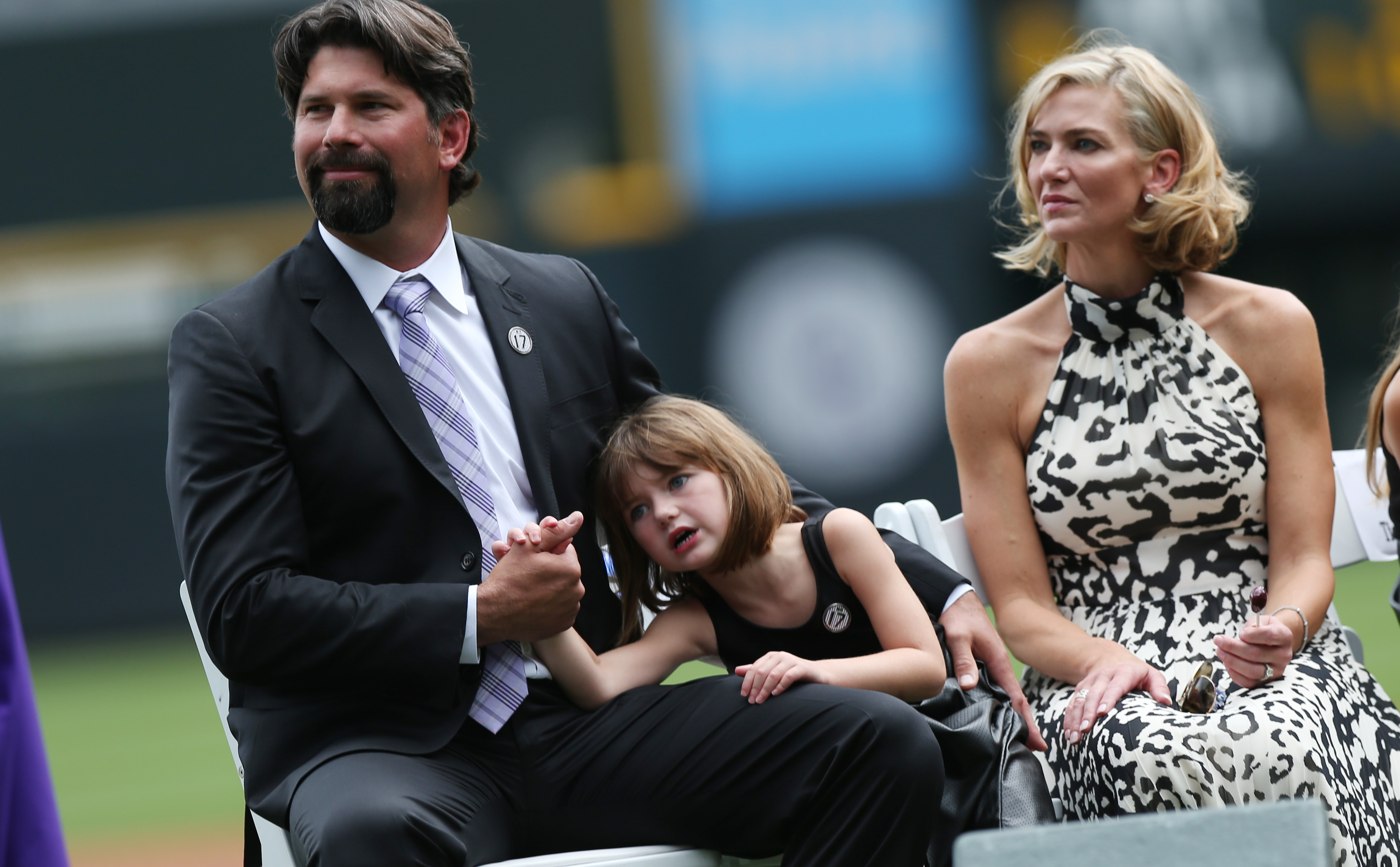 Rockies retire Helton's No. 17 jersey