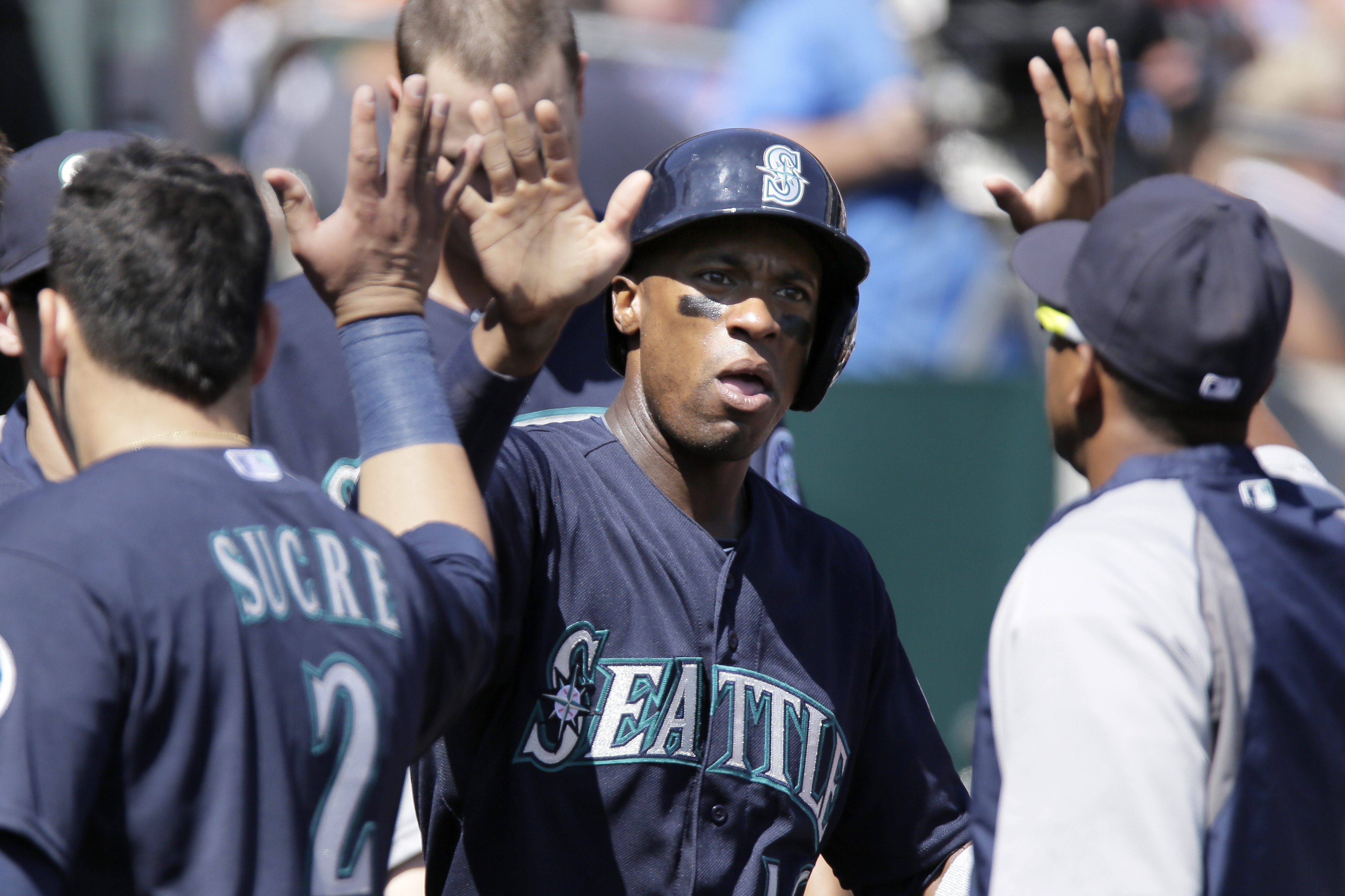 Ray struggles as Tigers lose 8-1 to Mariners