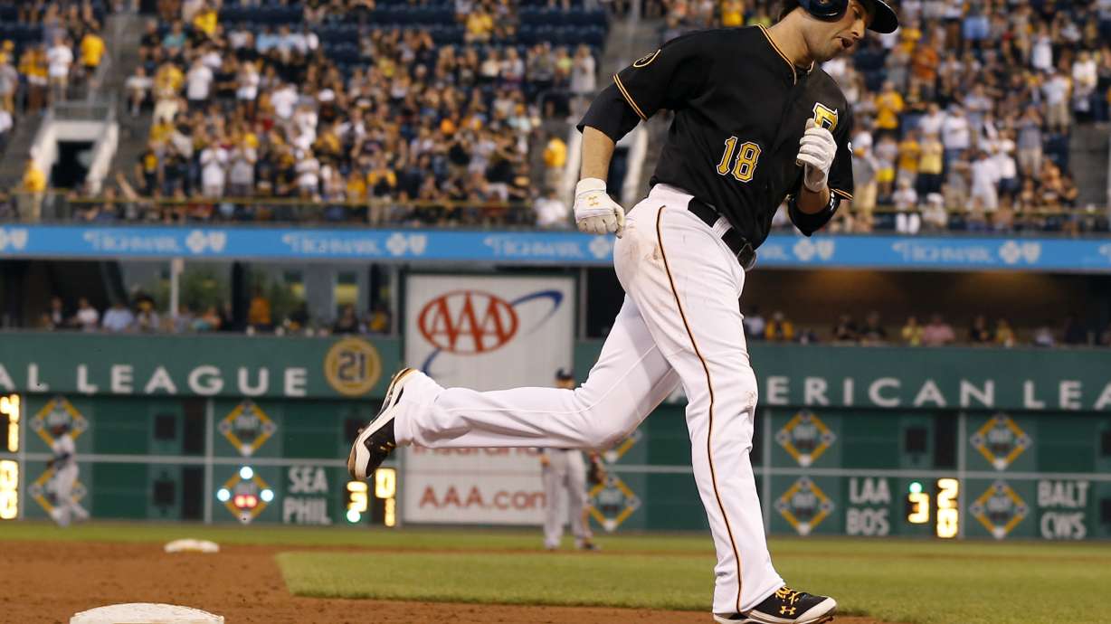 Braves use 6-run 1st to beat Pirates 7-3