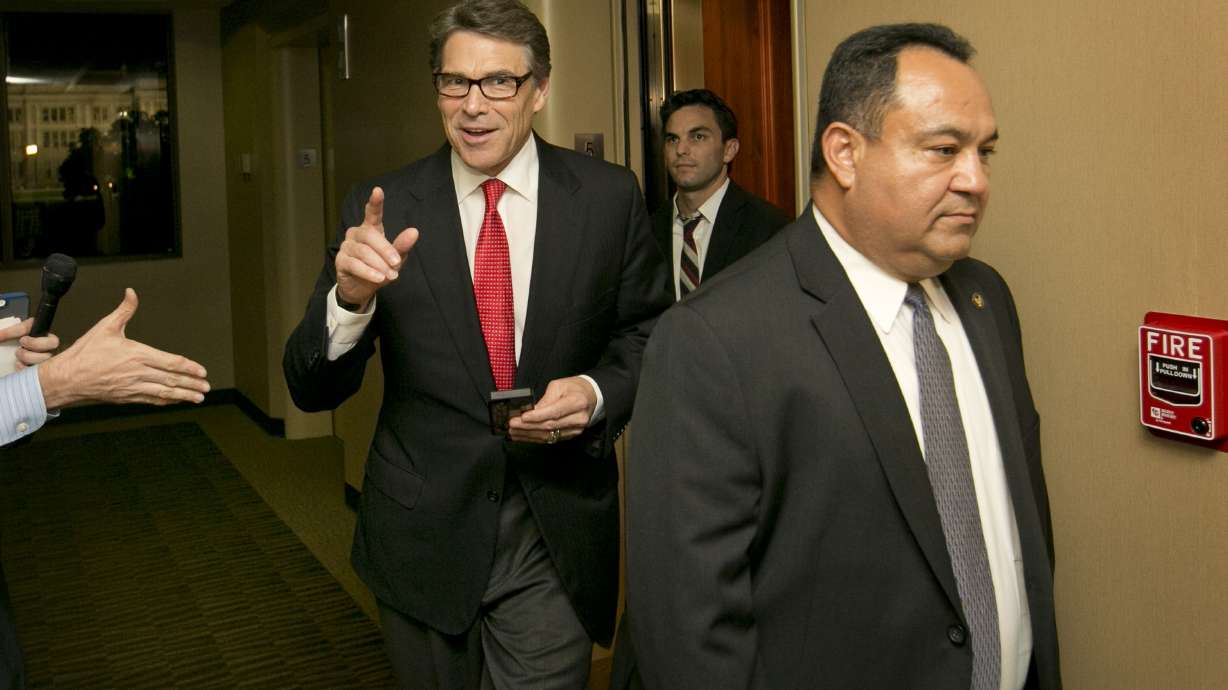 Defiant Texas Gov. Perry coming to New Hampshire