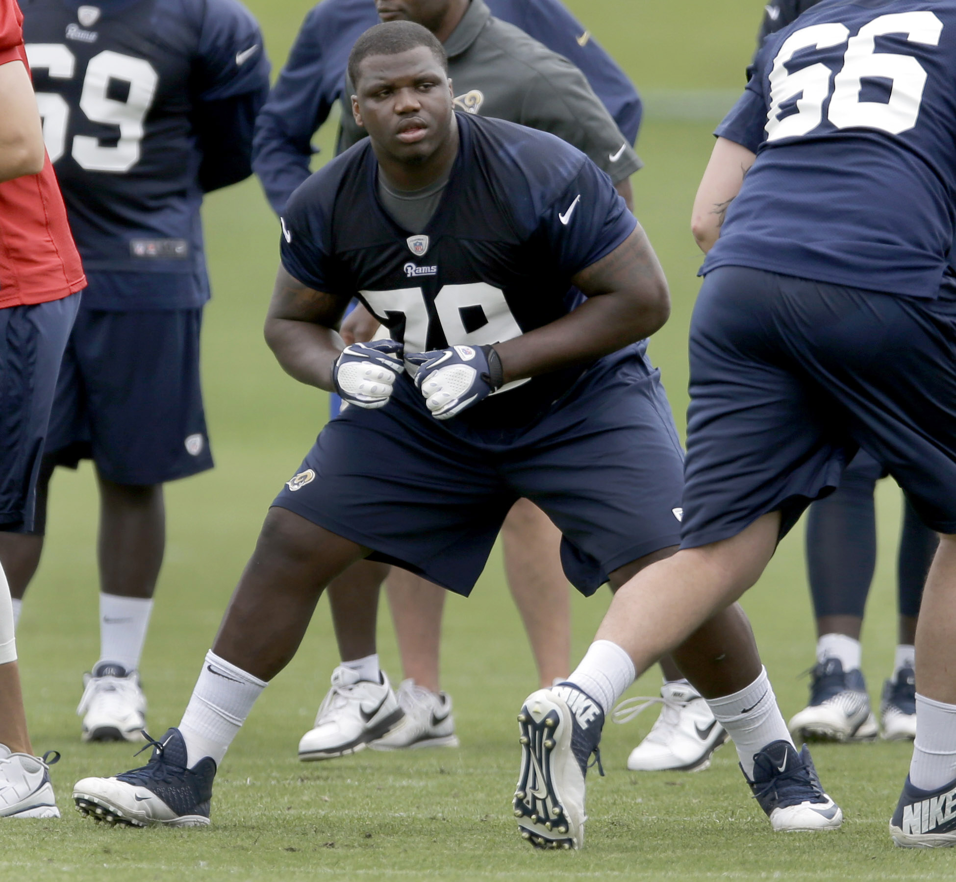 Greg Robinson has double duty on offensive line