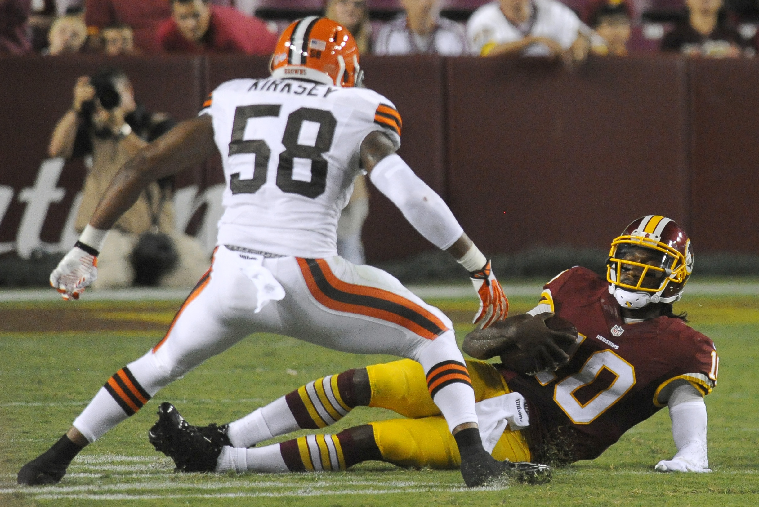 RG3's ungraceful slide remains hot Redskins topic
