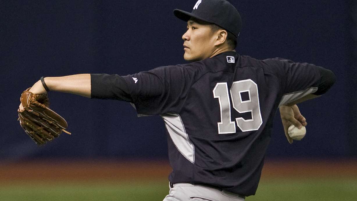 Yankees RHP Tanaka throws 35-pitch bullpen session