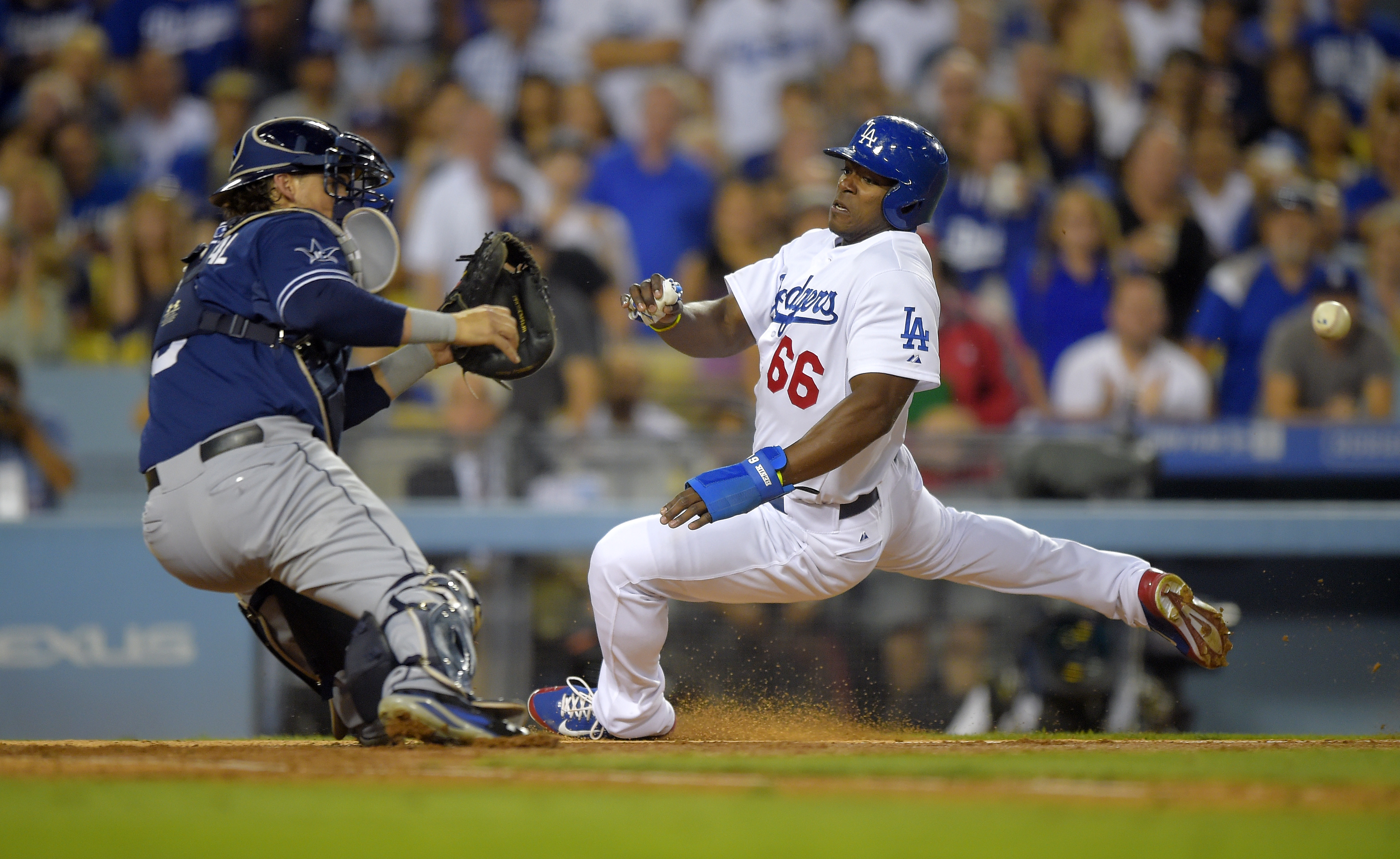 Padres beat Dodgers 4-1 to end 2-game skid