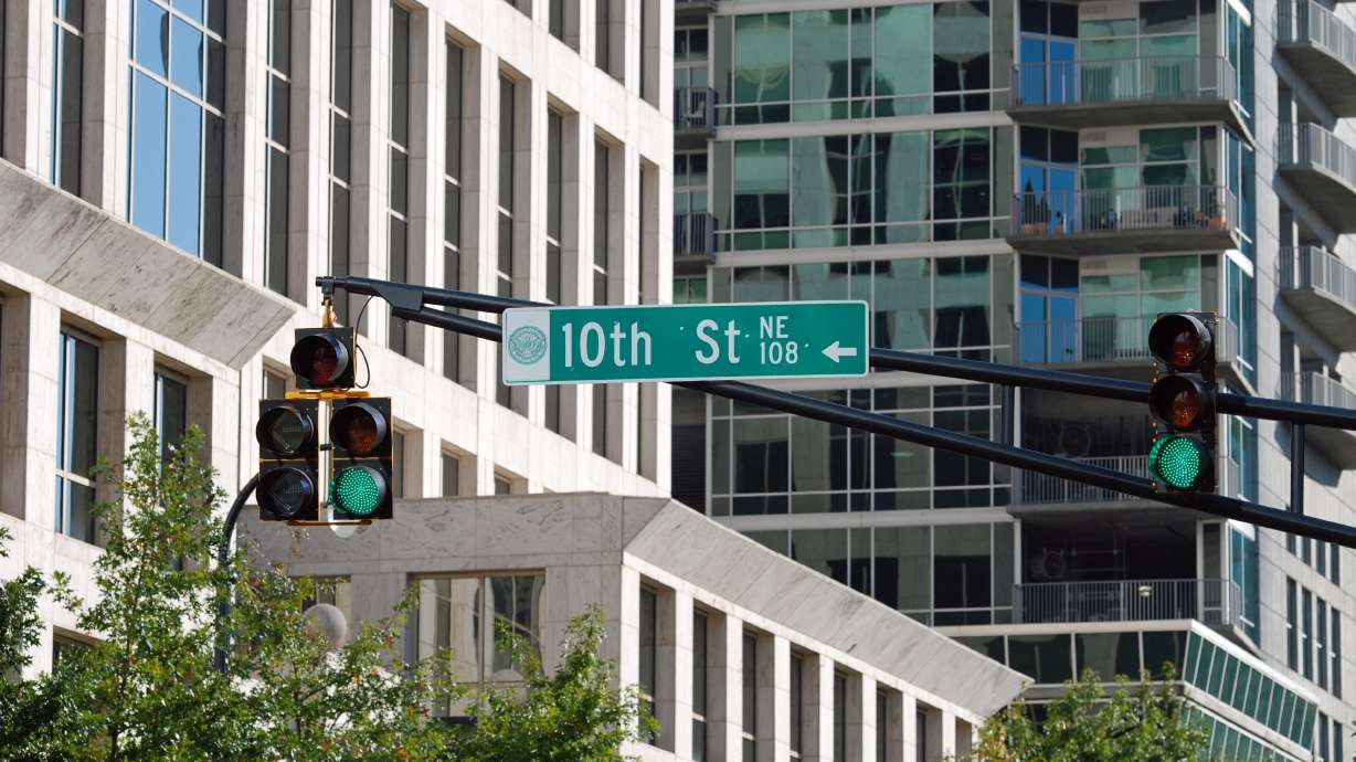 Traffic lights are dangerously easy to hack