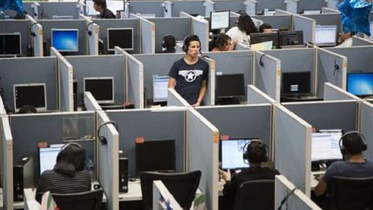 Deportados encuentran nueva vida en Call centers