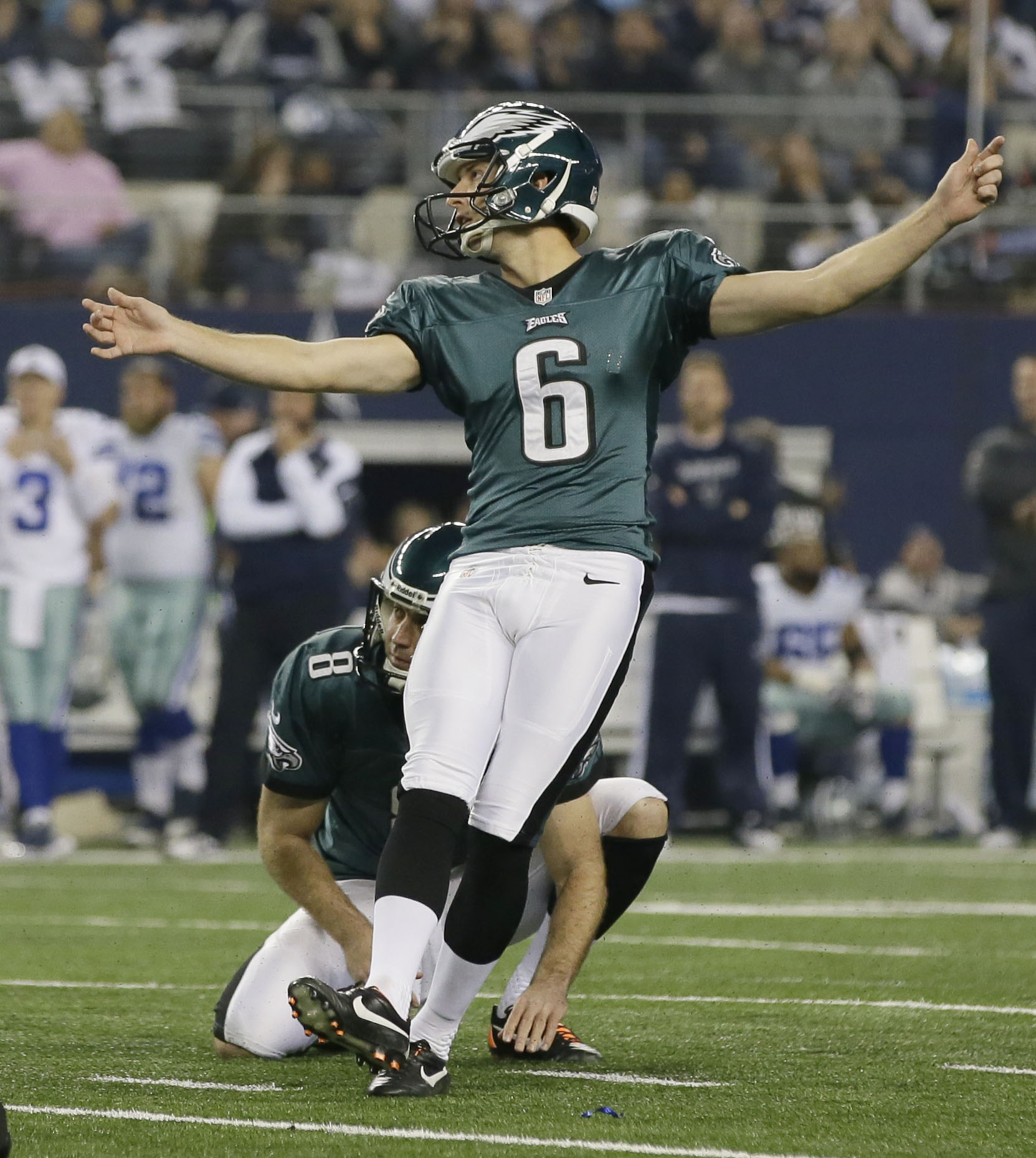 Henery struggling, Eagles unsettled at kicker