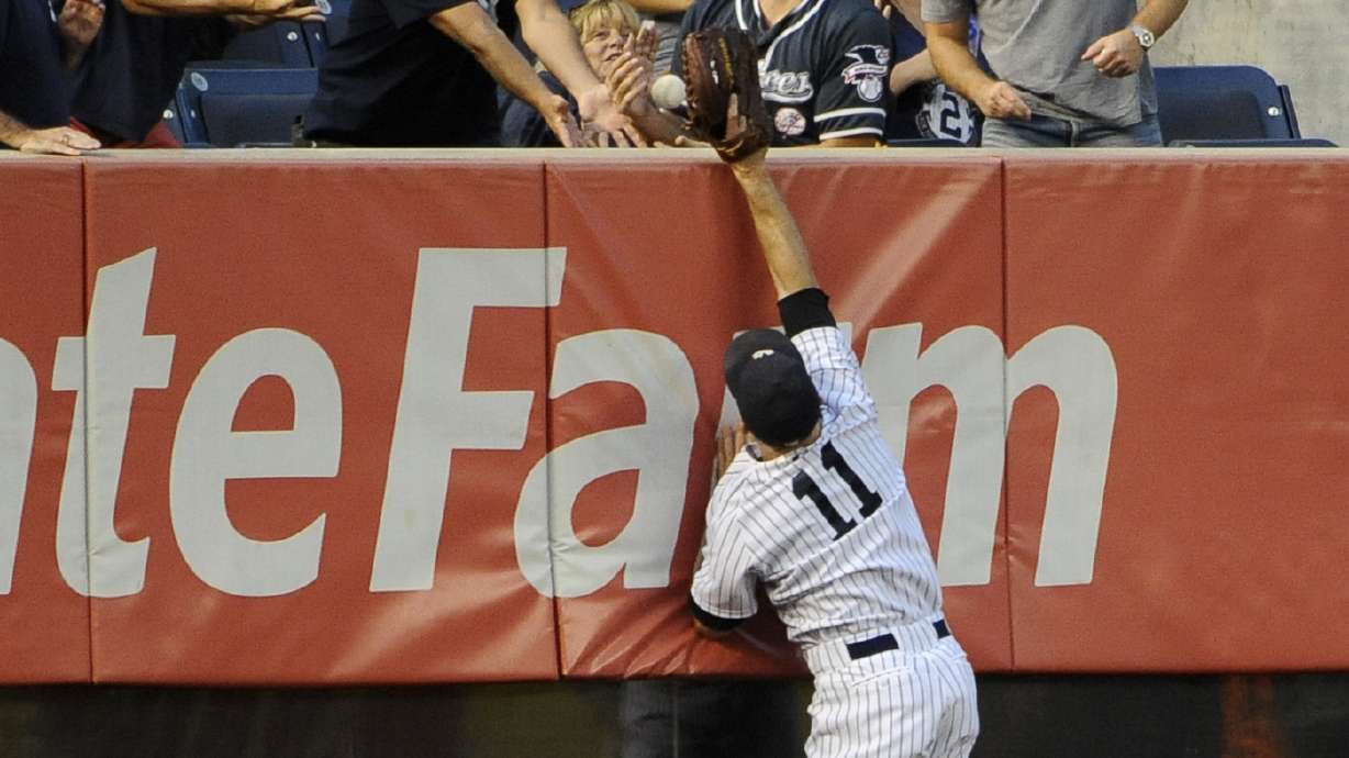 Prado has big hit in 9th, Yankees rally for win