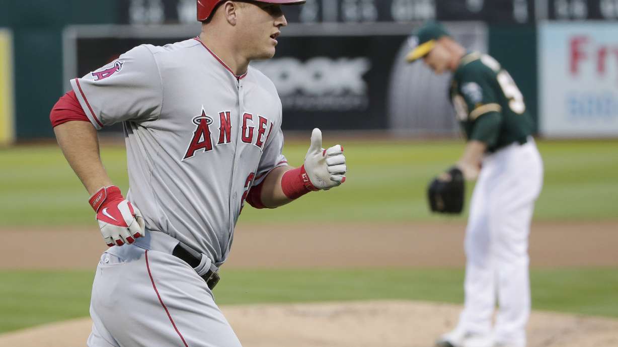 Trout, Hamilton homer in Angels' 5-3 loss to A's
