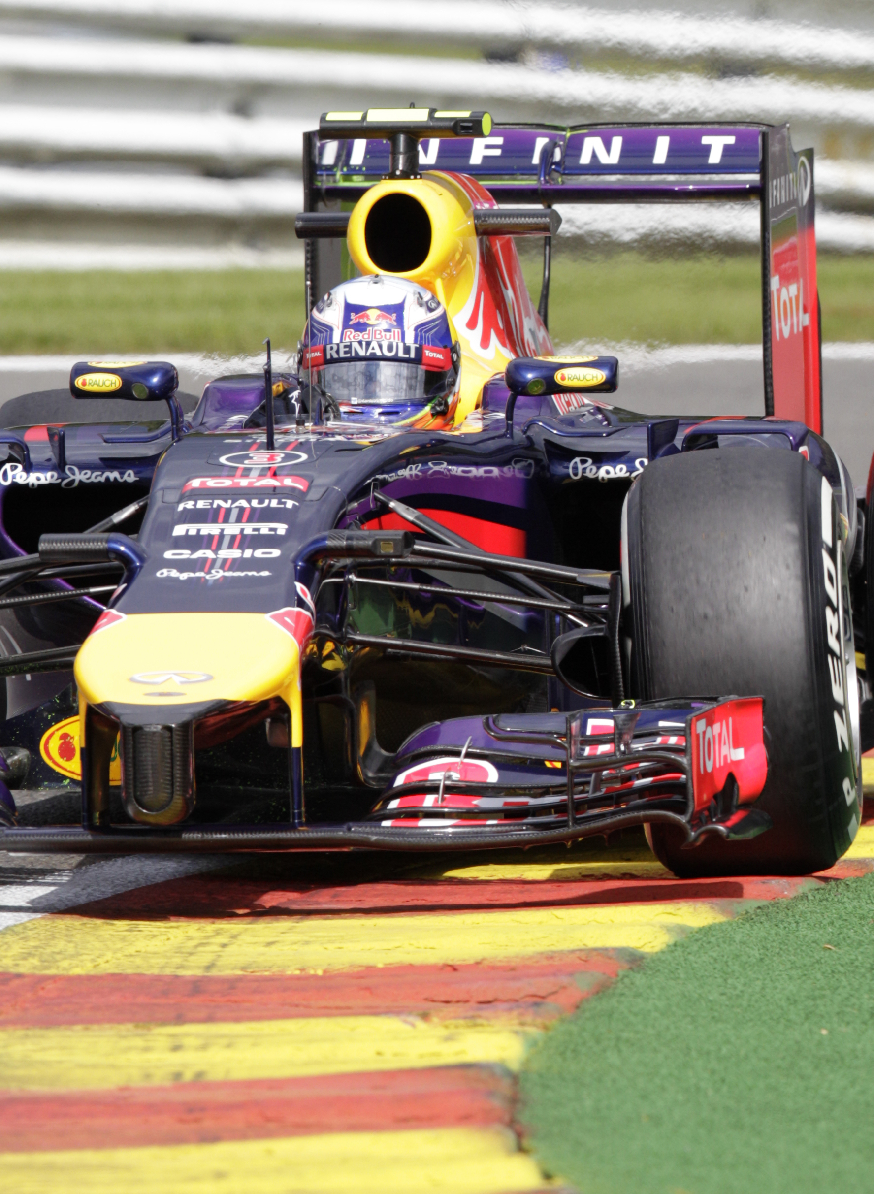 Nico Rosberg takes pole position for Belgian GP