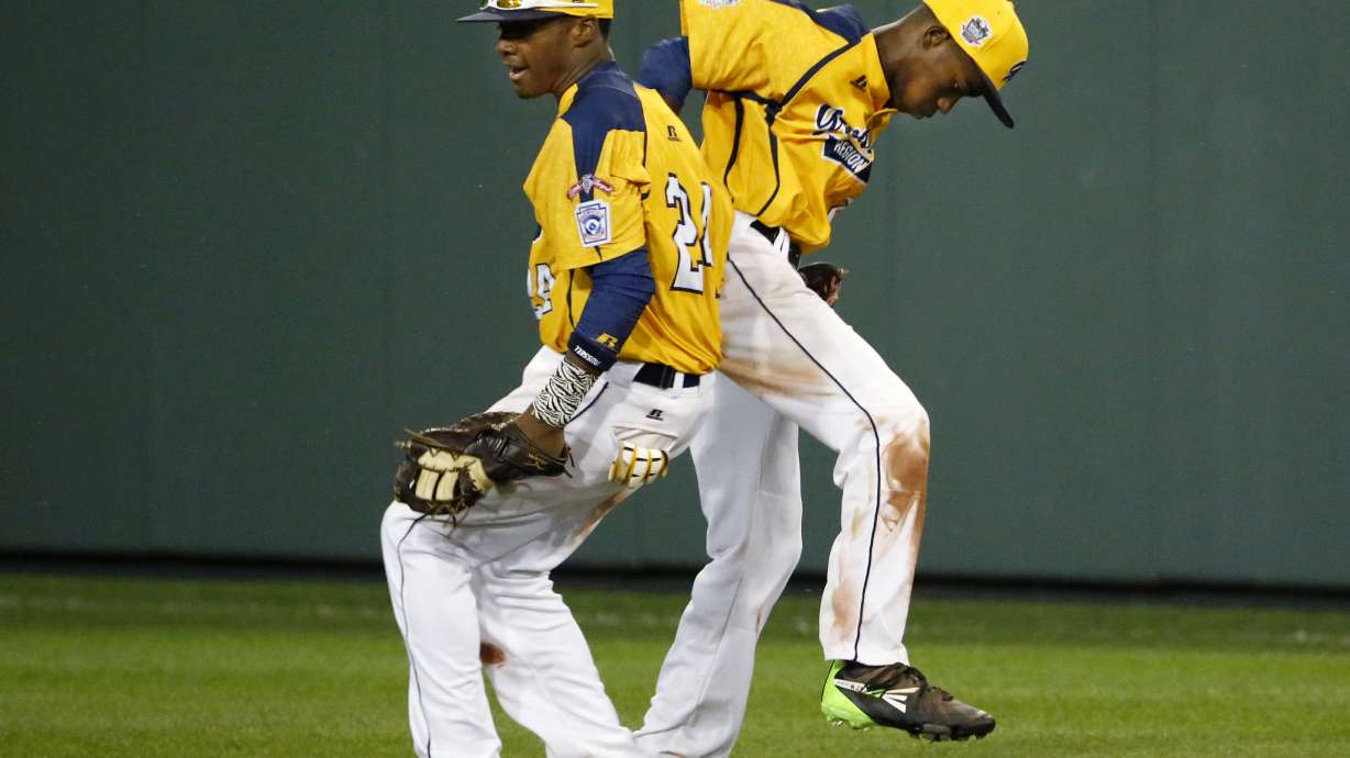 Jackie Robinson West inspires hope, Chicago pride