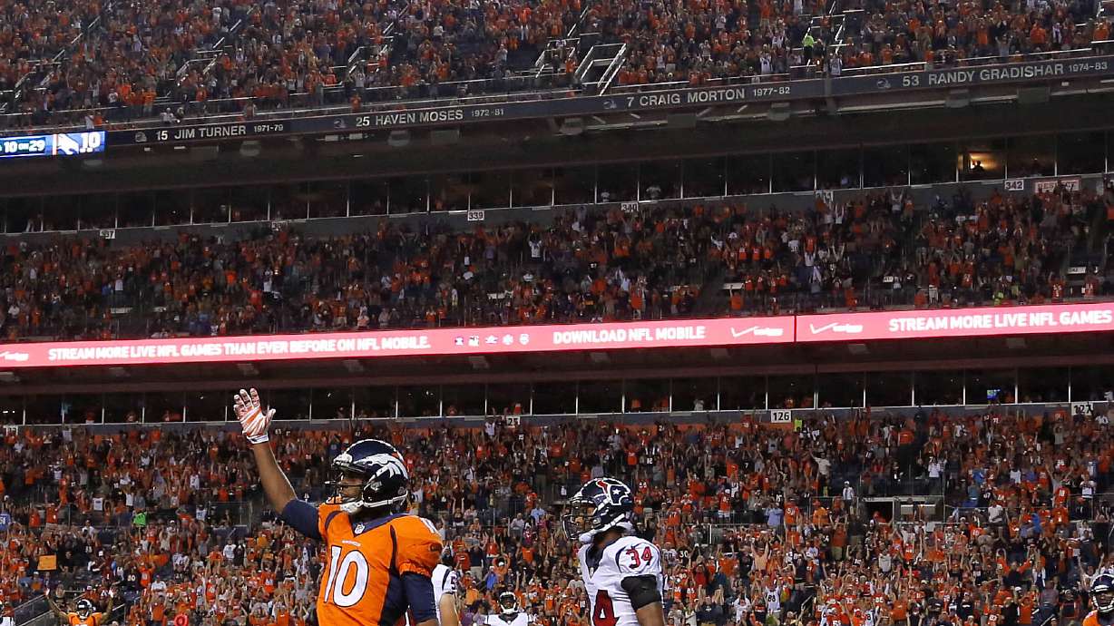 Texans come back to beat Broncos 18-17