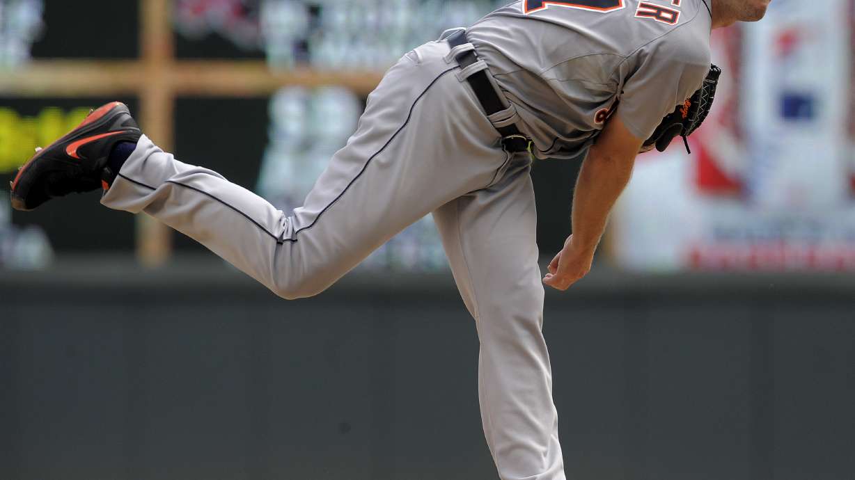 Martinez has 4 RBIs to pace Tigers over Twins