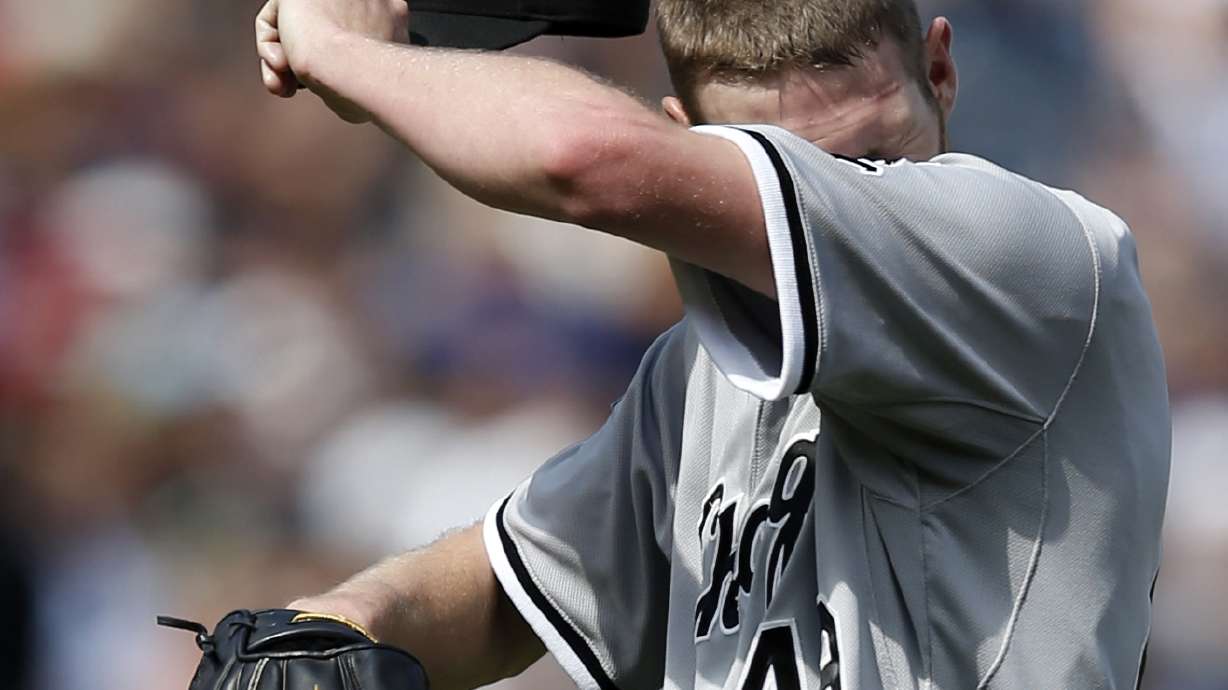 Sale squanders lead, White Sox lose to Yanks in 10