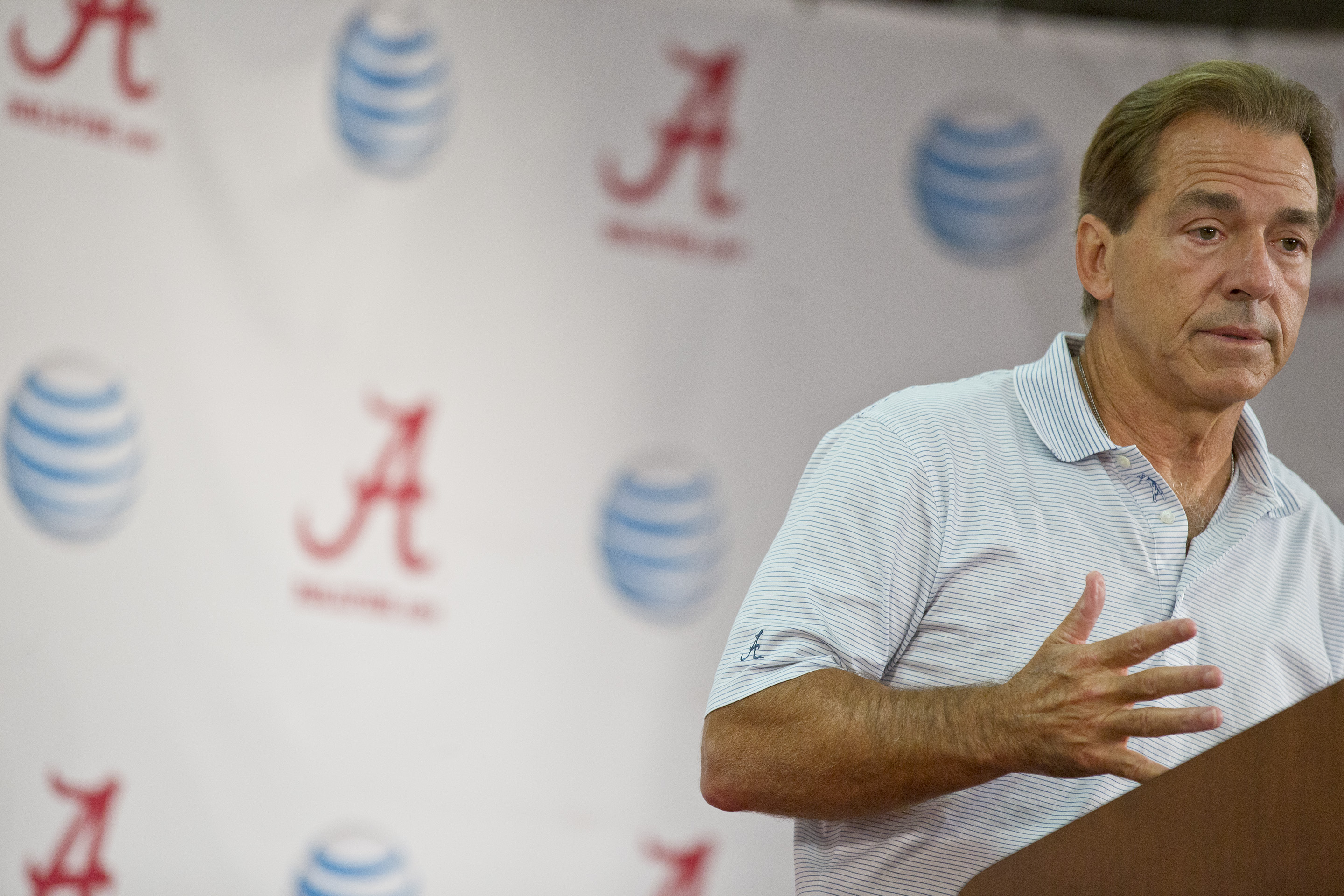 Alabama QBs Coker, Sims still vying for No. 1 spot