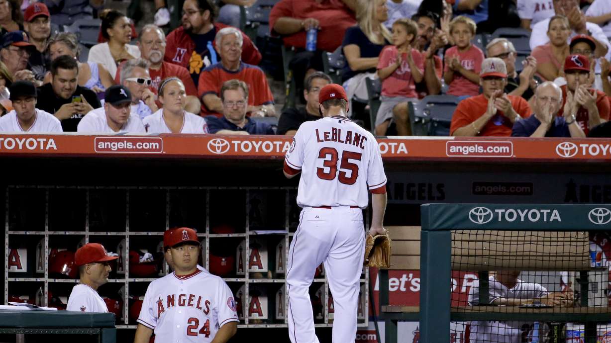 Angels lose to Marlins 7-1, drop into tie for 1st
