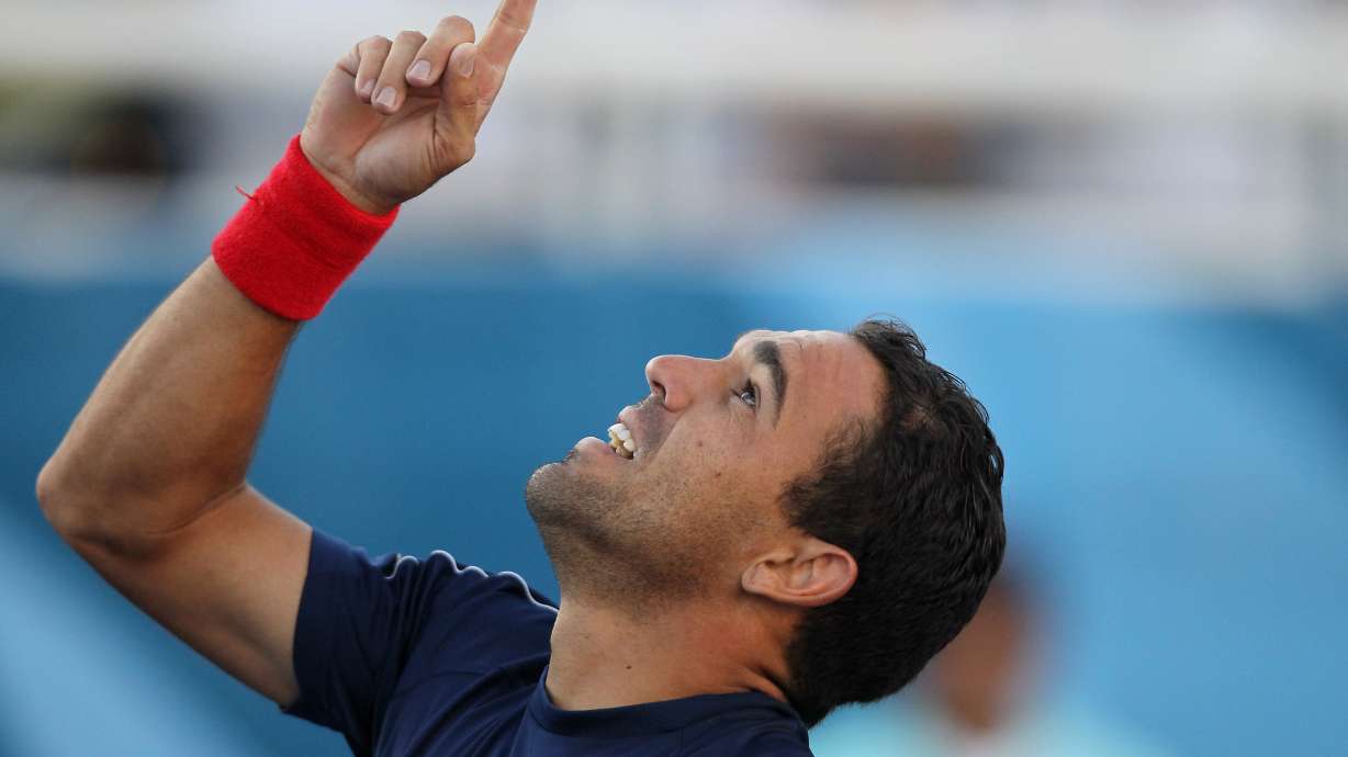'Young' at 34, Estrella wins 1st Grand Slam match