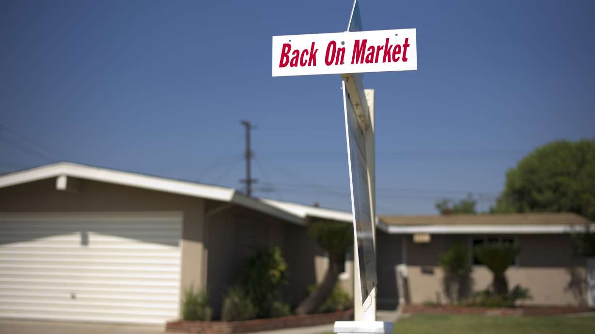 US home price gains slow in June