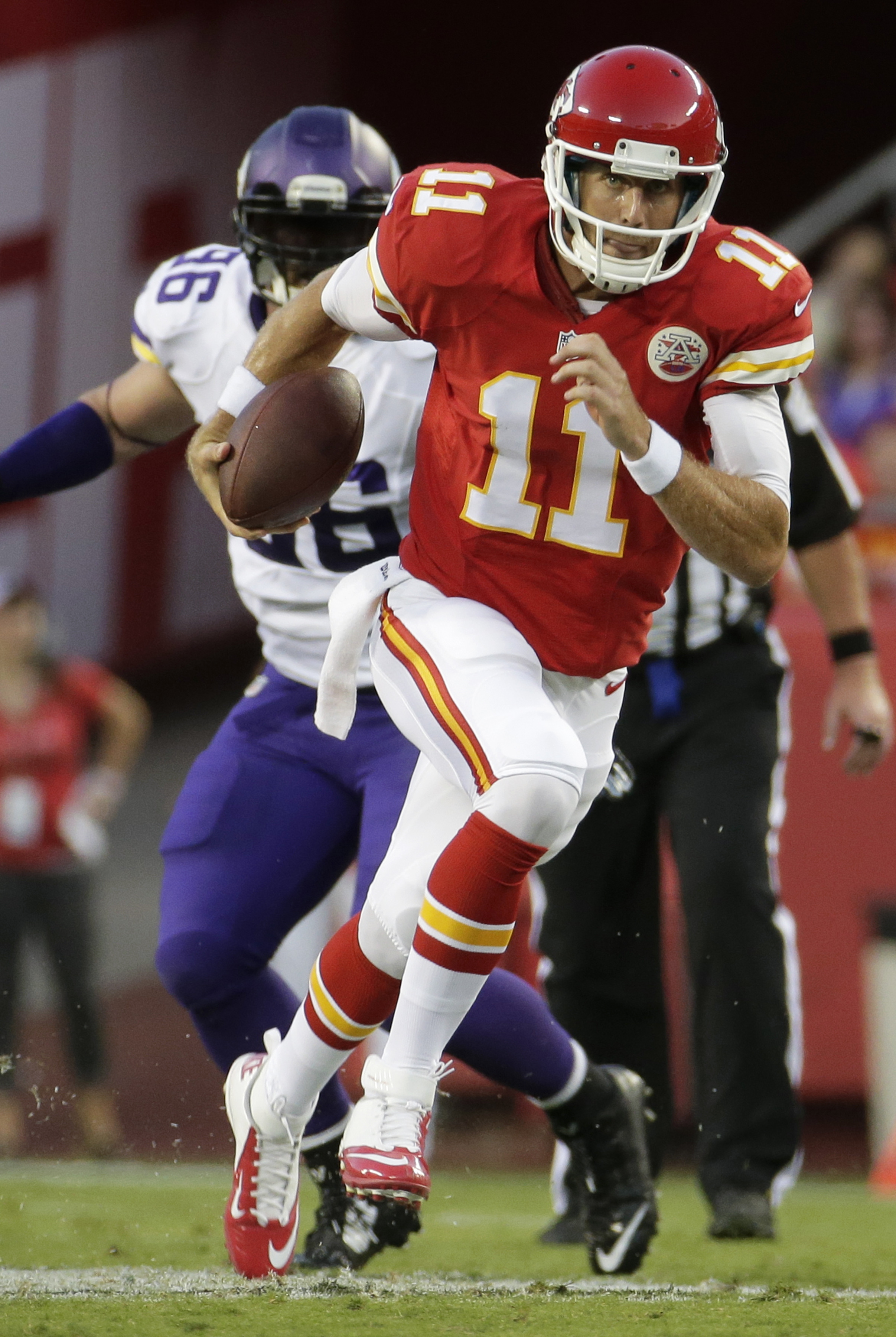 Chiefs' Smith remains unconcerned about contract