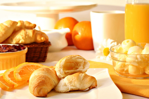 Estudios señalan que el desayuno podría no ser tan importante como se pensaba, especialmente en las dietas 