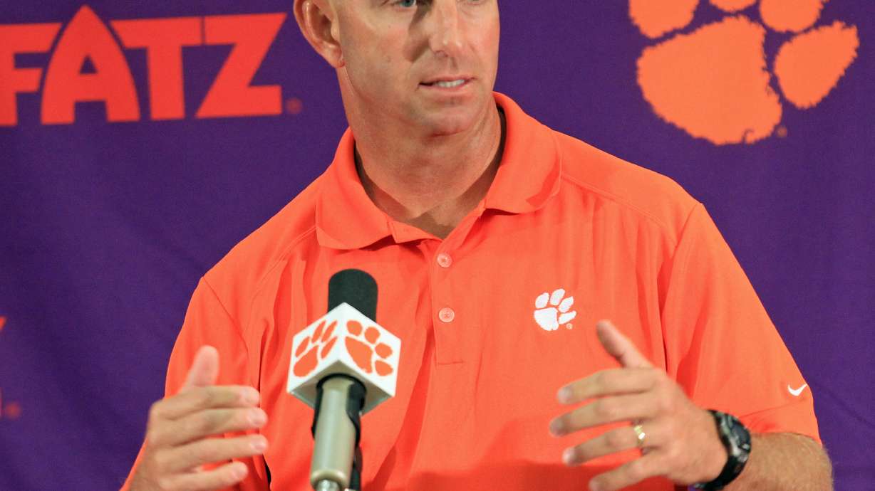 Georgia, Clemson look to make early splash