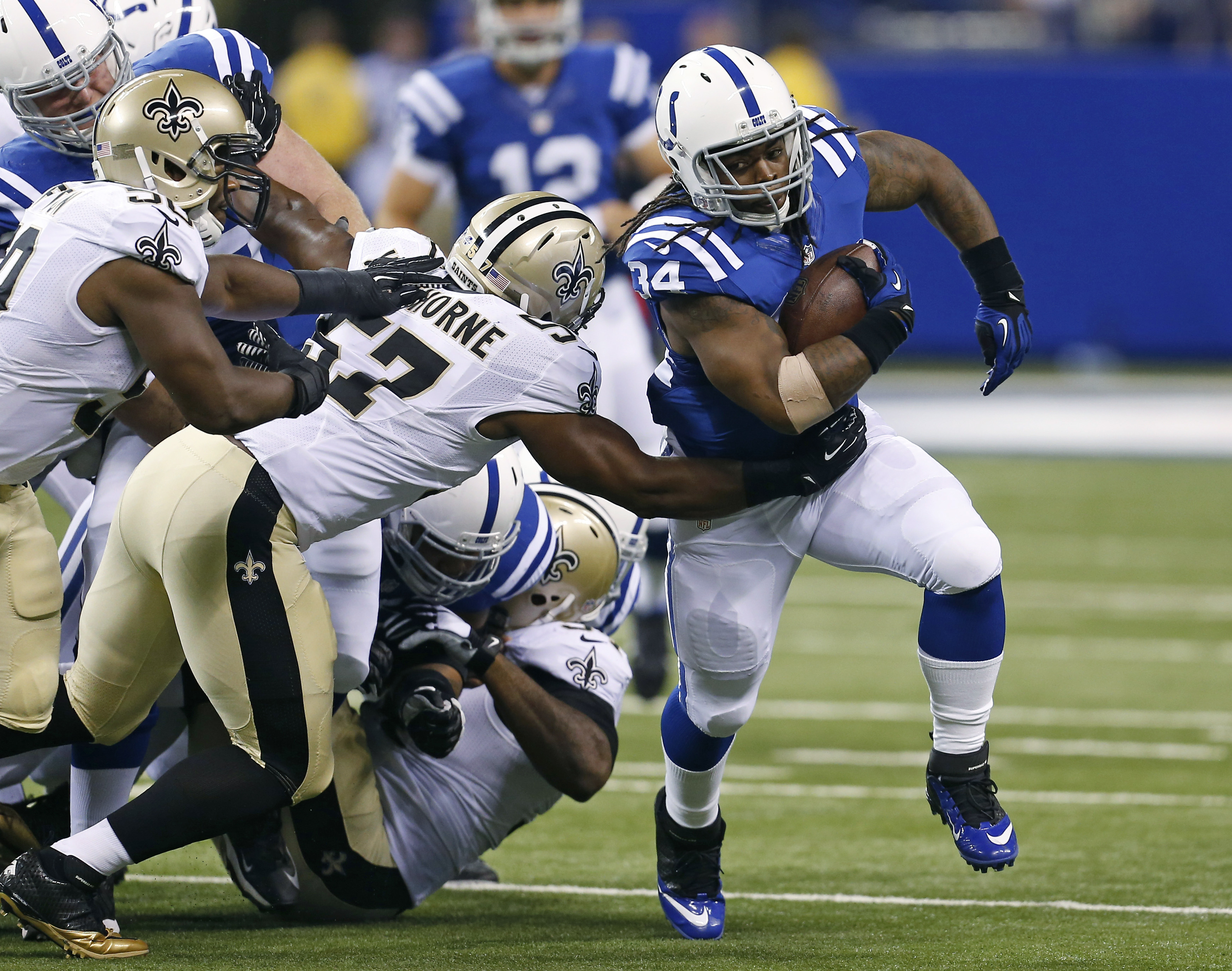 Colts add new no-huddle look to strong offense