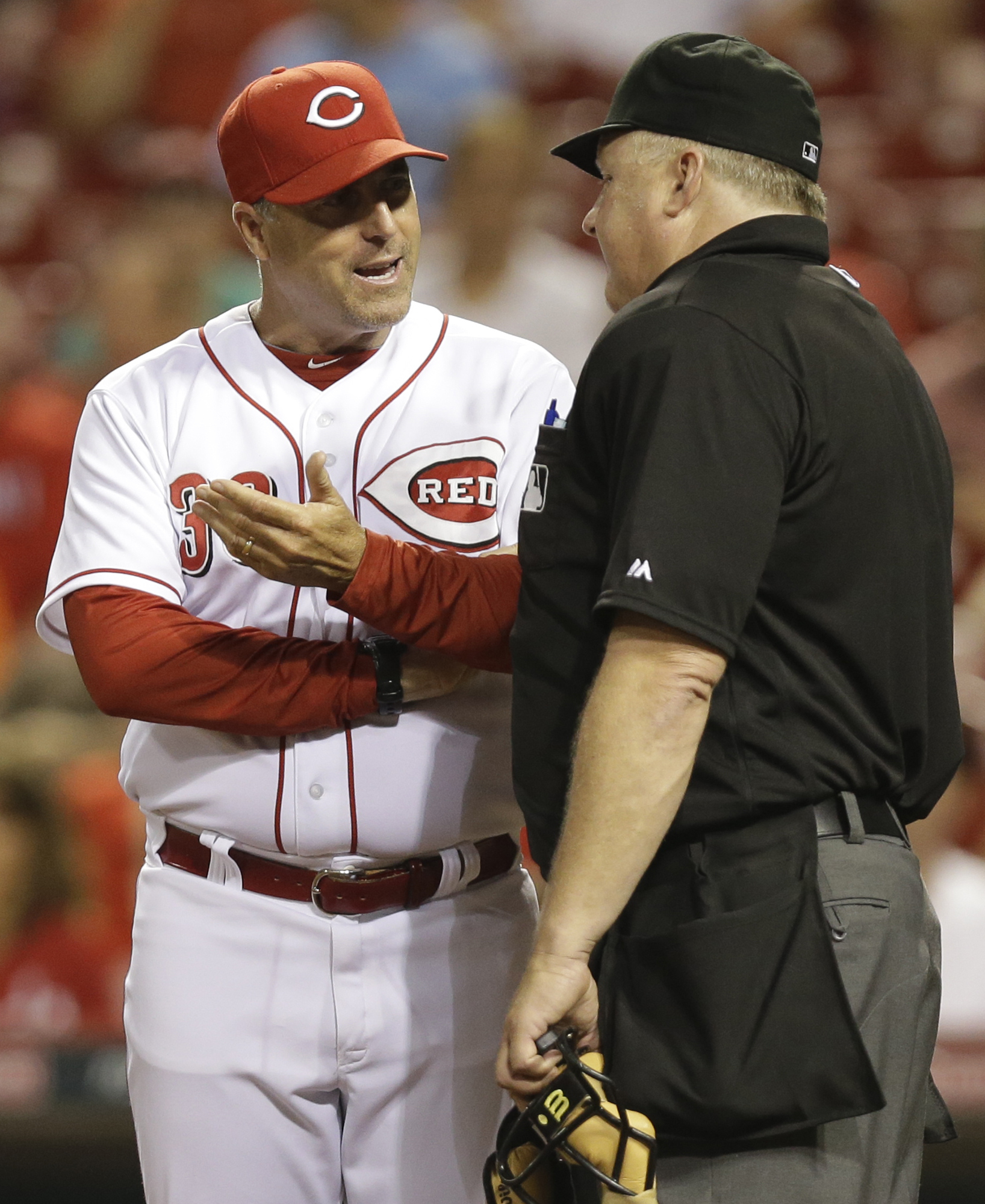 Wood helps Cubs beat Reds 3-0