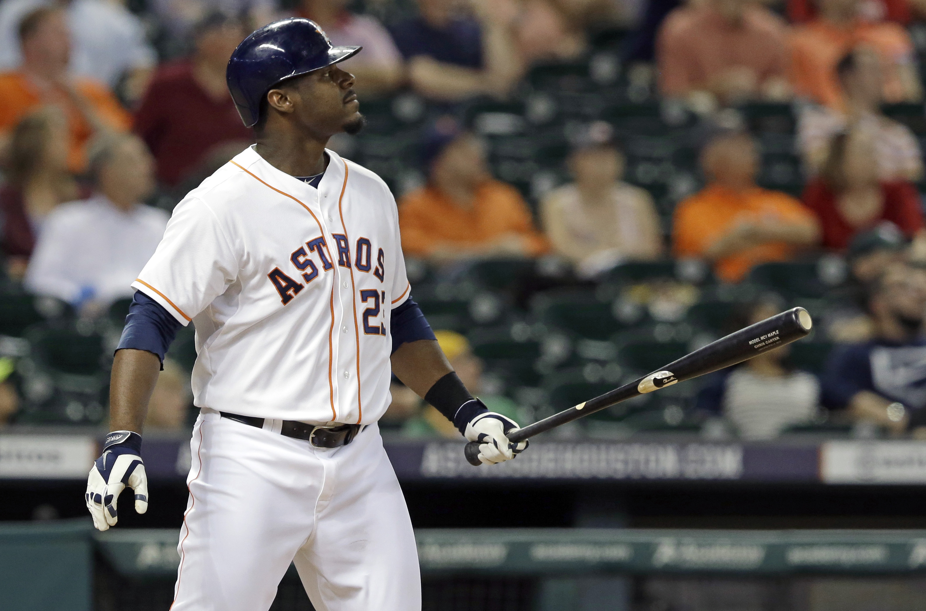 Carter's HR in 8th leads Astros over A's 4-2