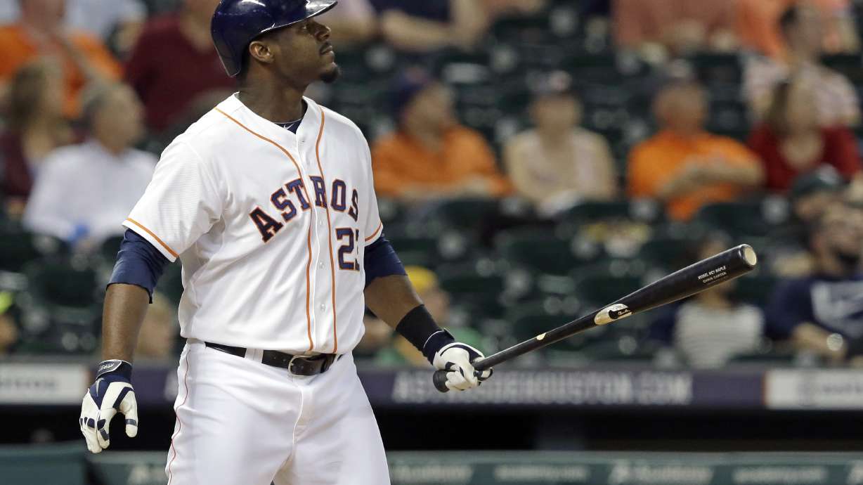 Carter's HR in 8th leads Astros over A's 4-2