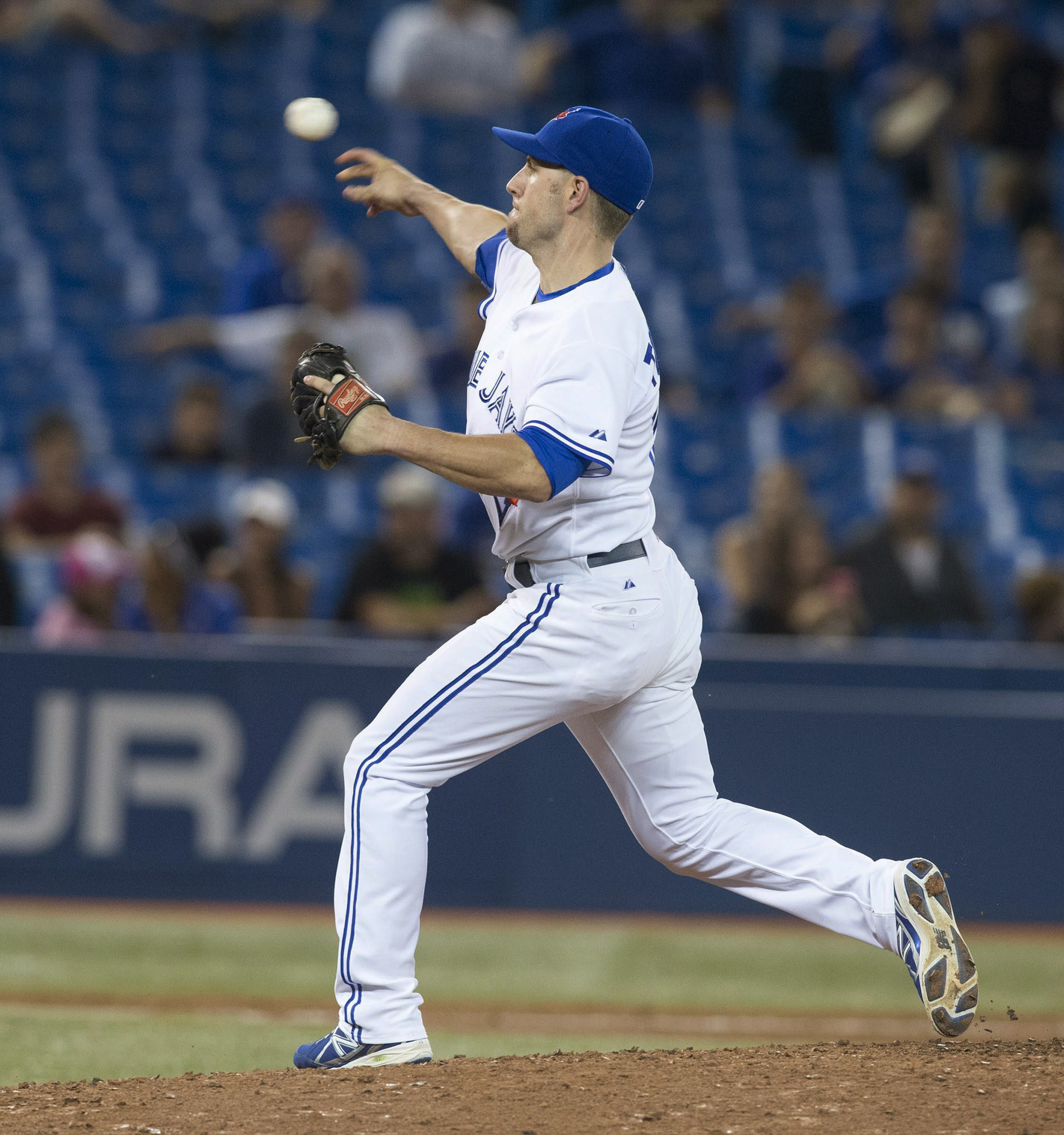 Blue Jays lose 11-7 to Red Sox