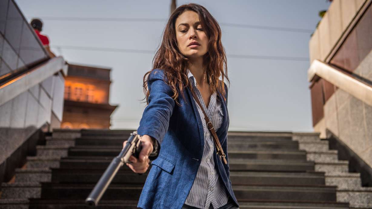 Review: Ex-007 actor spying again in 'Nov. Man'