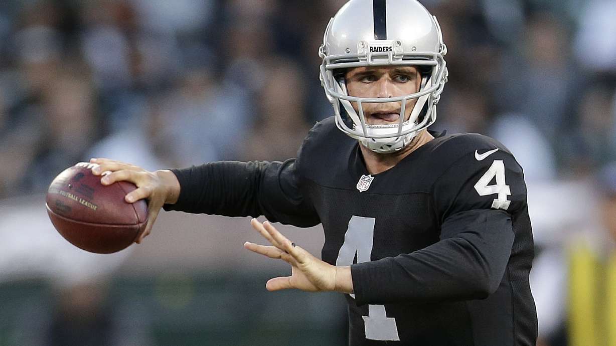 Carr's 3 TDs lead Raiders past Seahawks 41-31