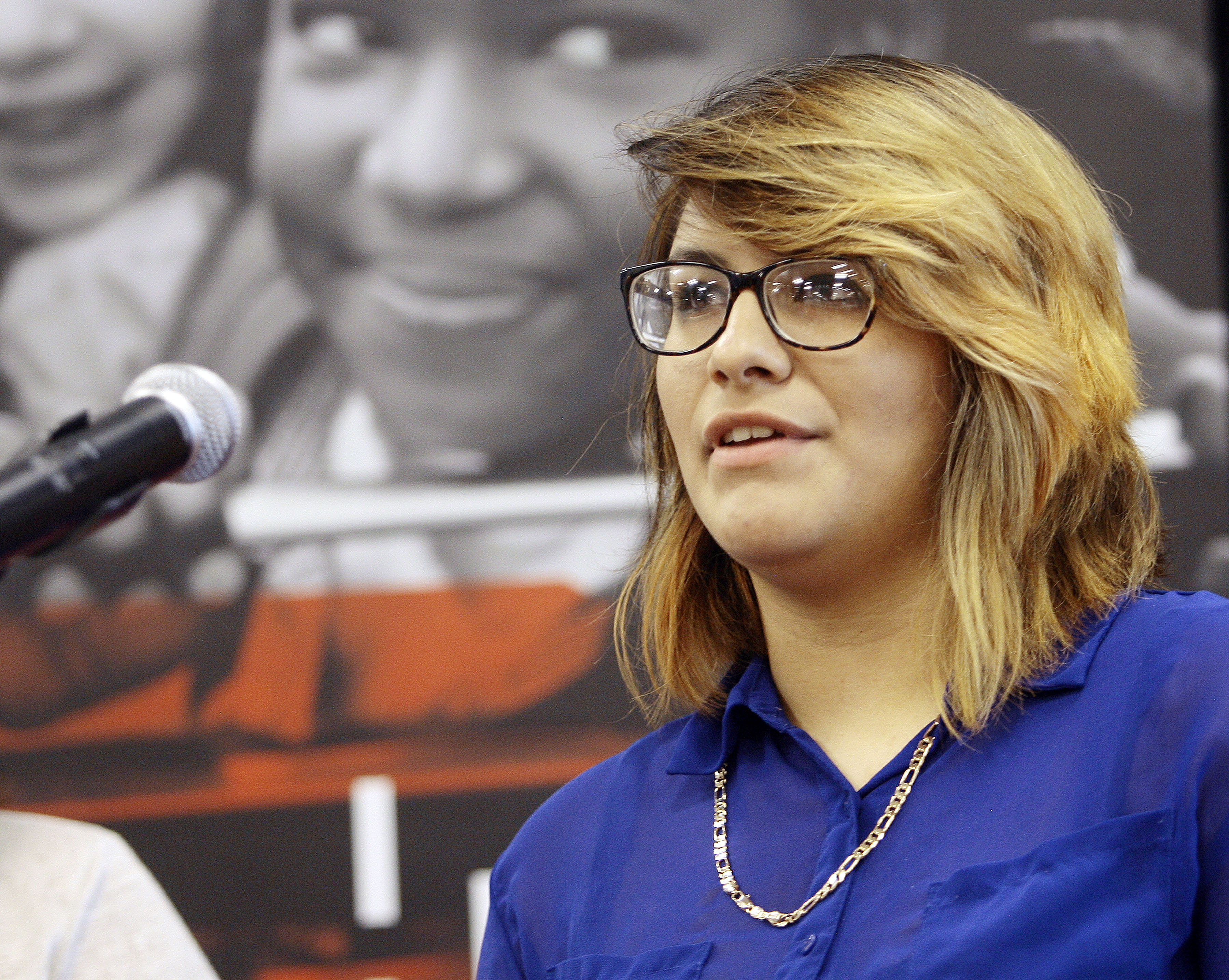 Perseverancia de una madre lleva al éxito escolar de sus hijos