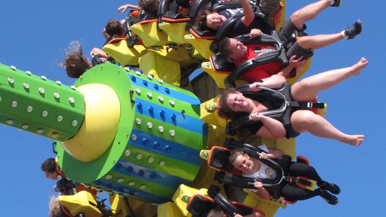 Sandy recovery, sun boost Jersey shore business